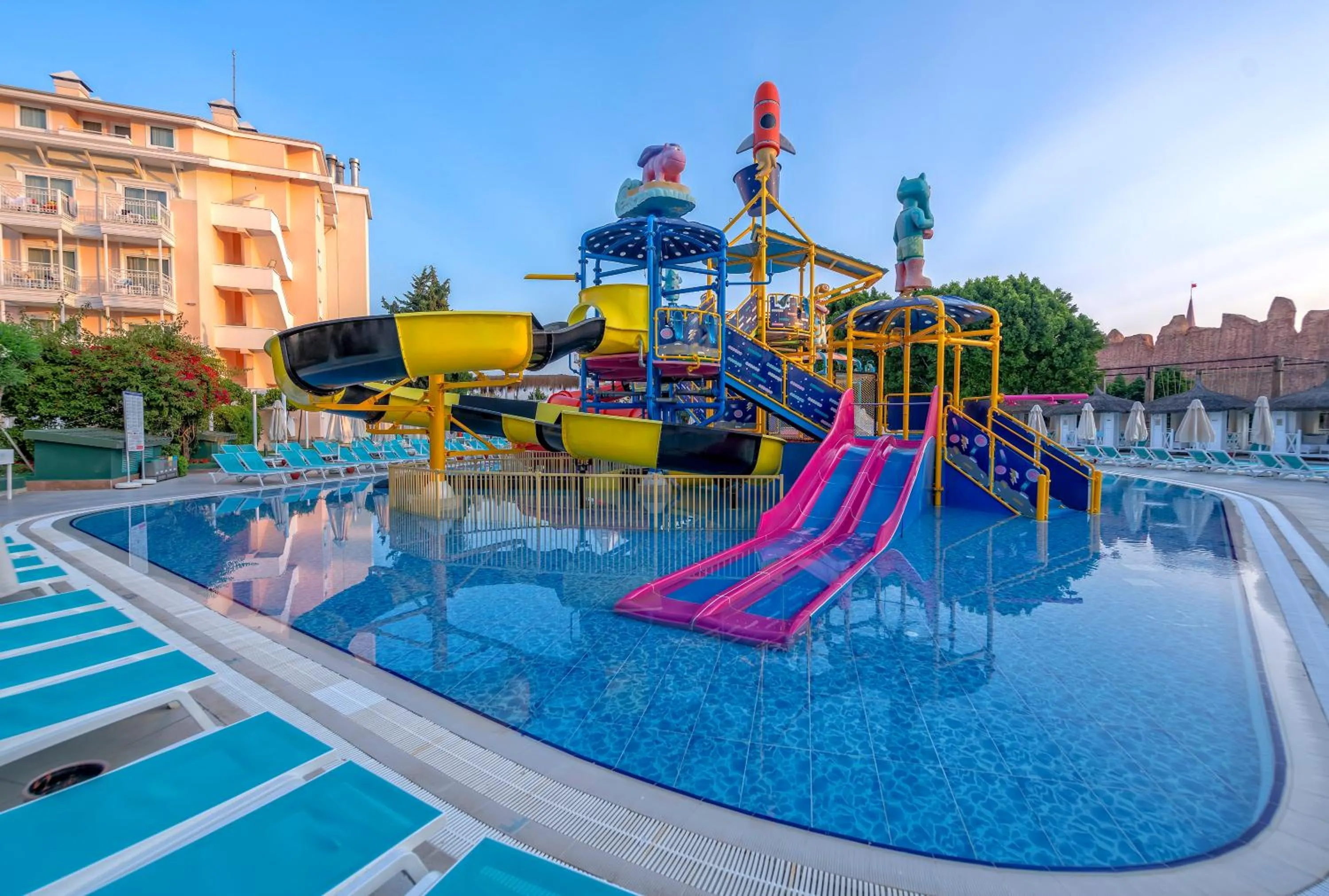 Pool view in Innvista Hotels Belek