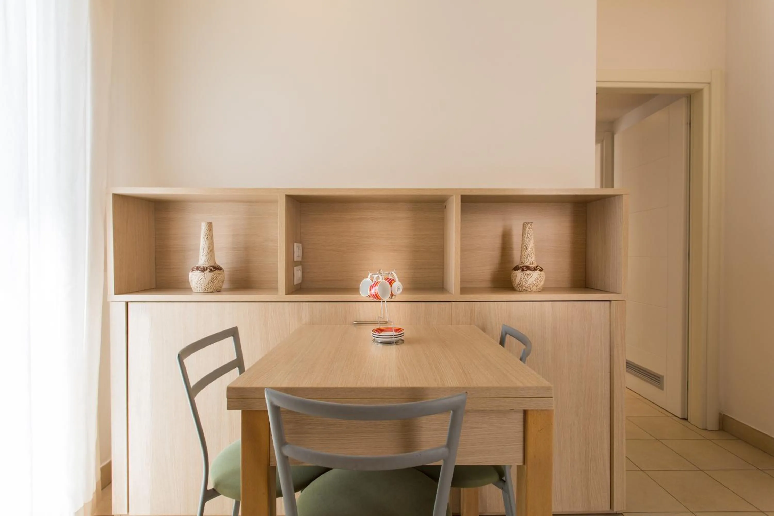 Dining area in Wally Residence