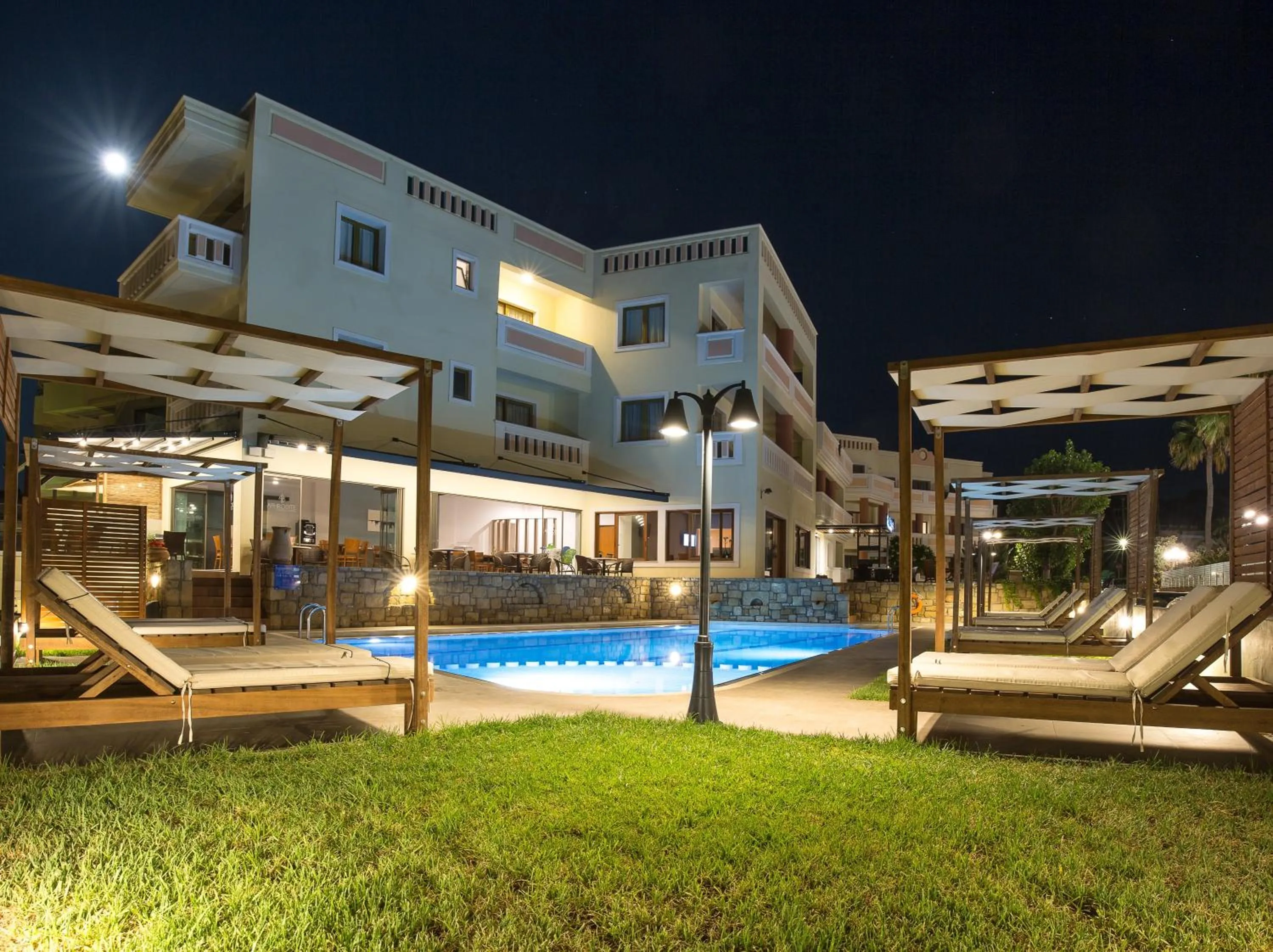 Property building in Aphrodite Beach