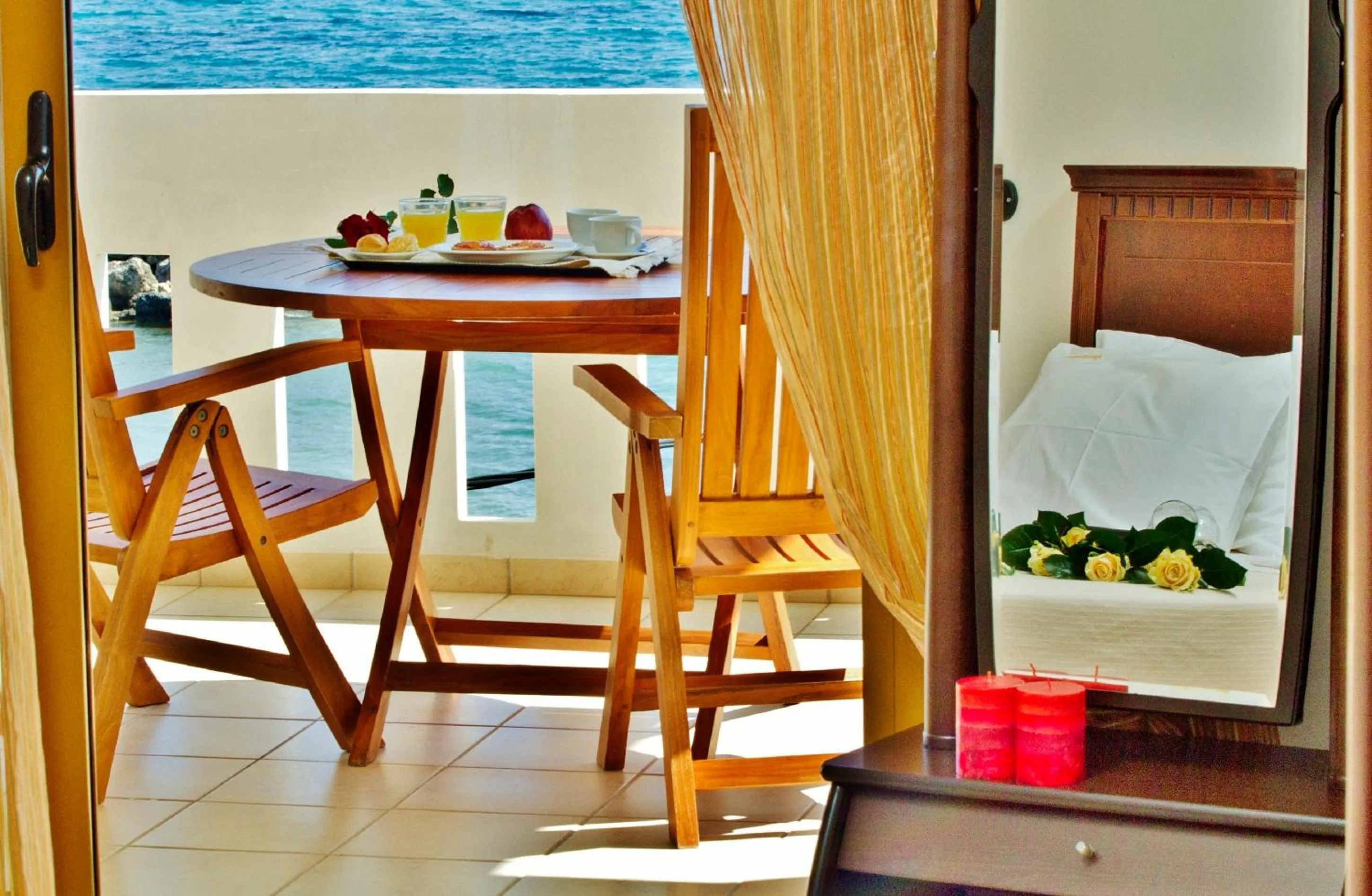 Apartment Sea Front in Aphrodite Beach