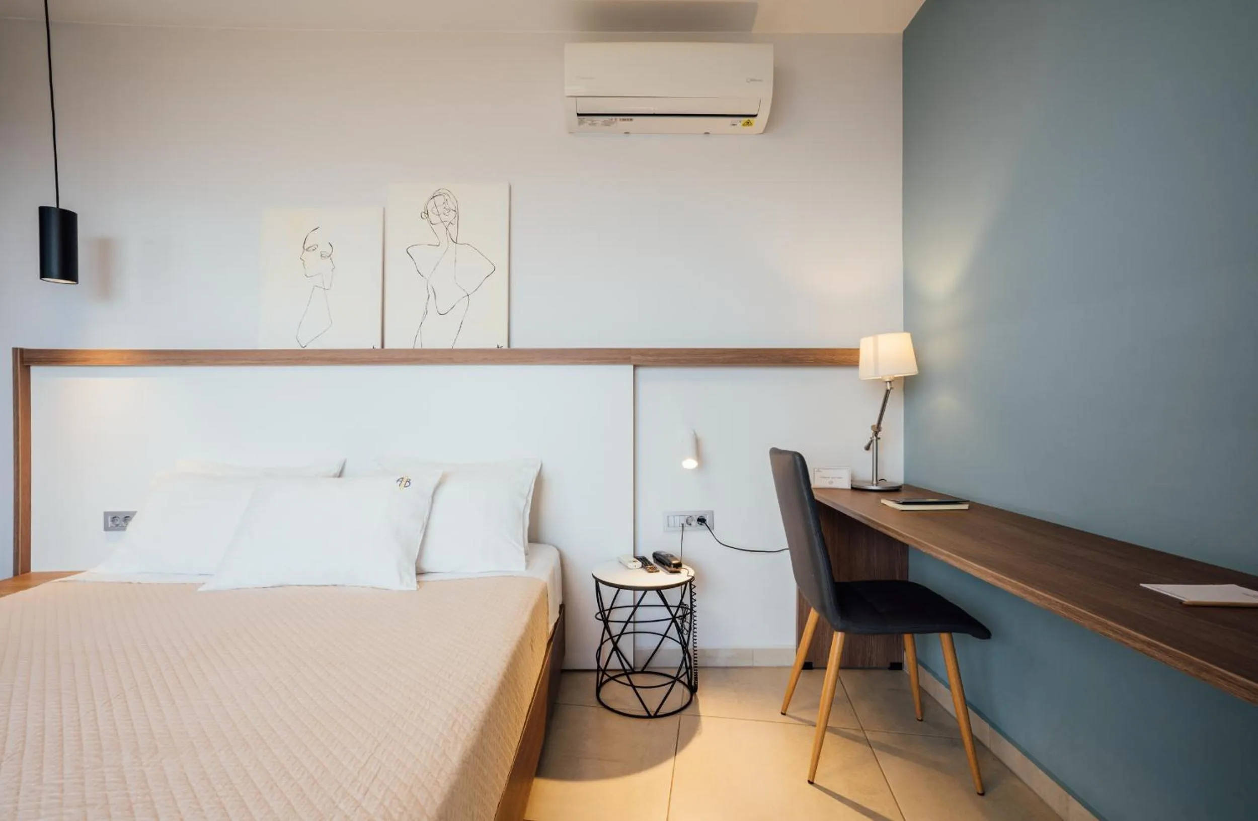 Bed in Aphrodite Beach