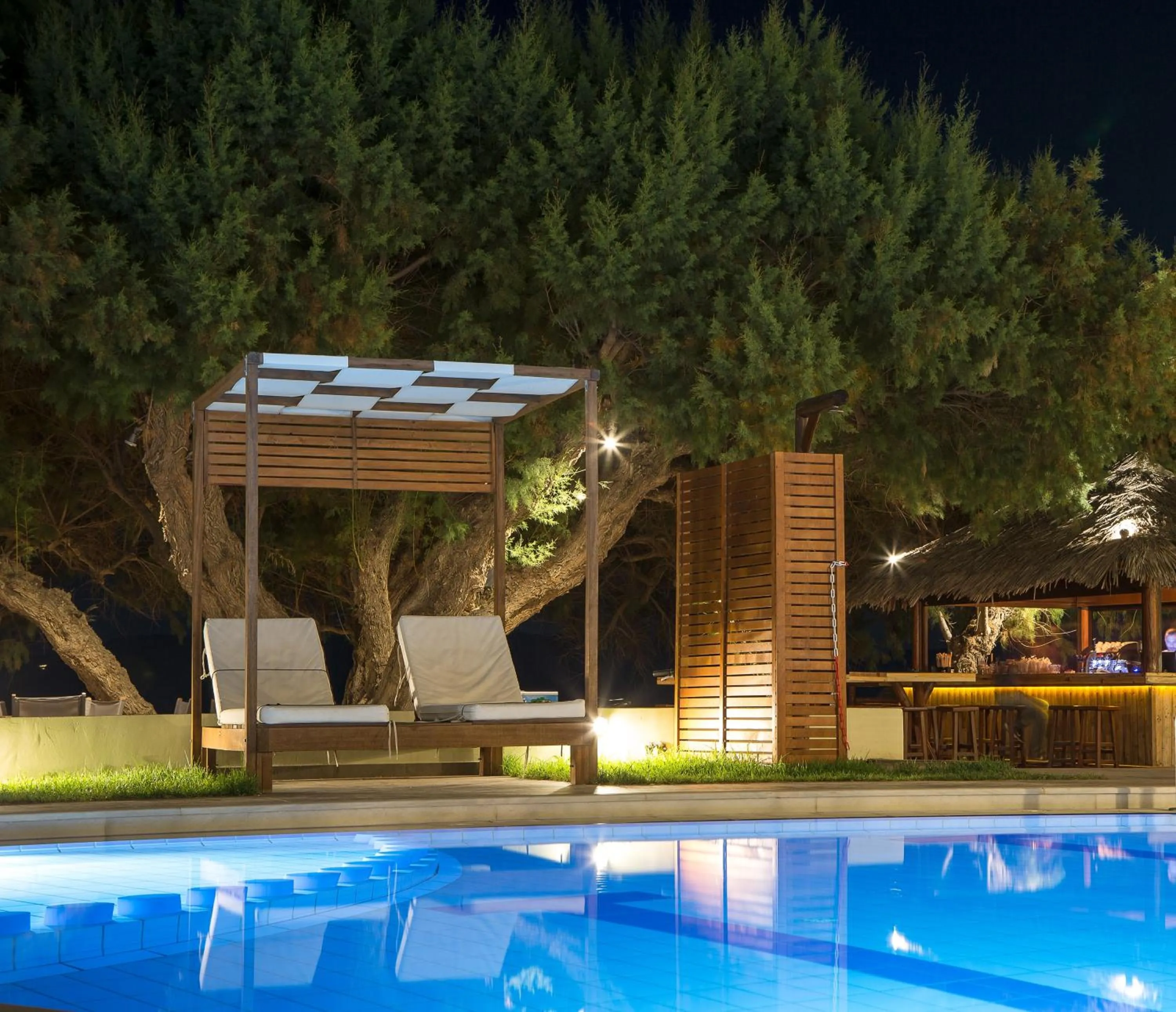 Property building in Aphrodite Beach