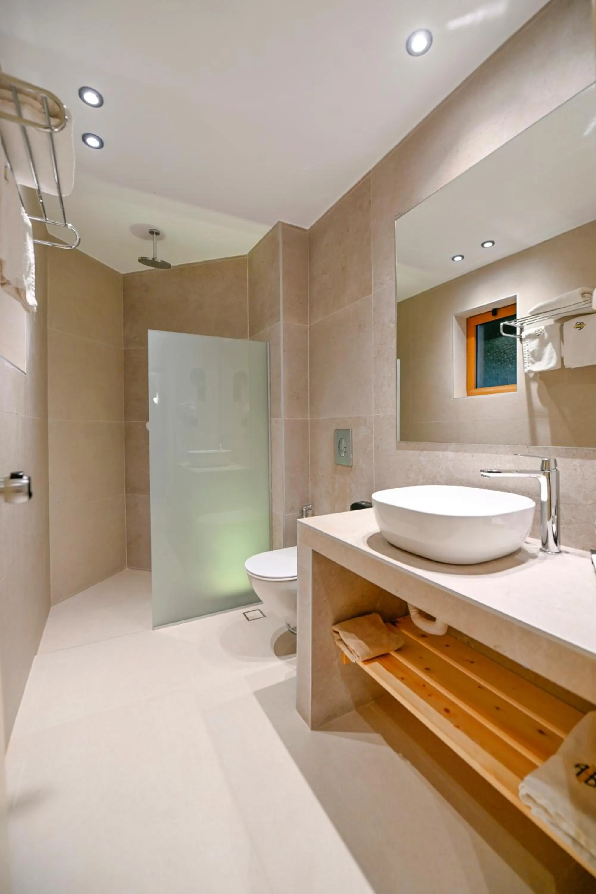 Shower in Aphrodite Beach