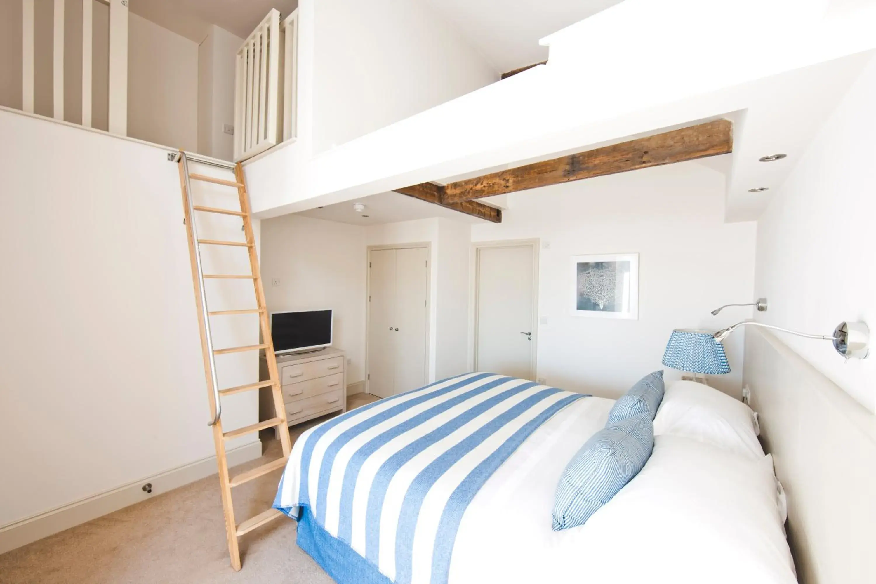 Family Double Room - single occupancy in St Mawes Hotel Family Double Room - single occupancy in St Mawes Hotel