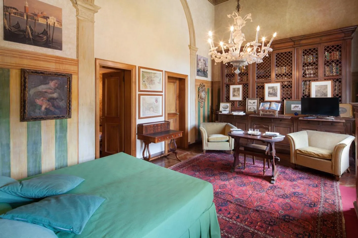 Photo of the whole room in Castello di Roncade