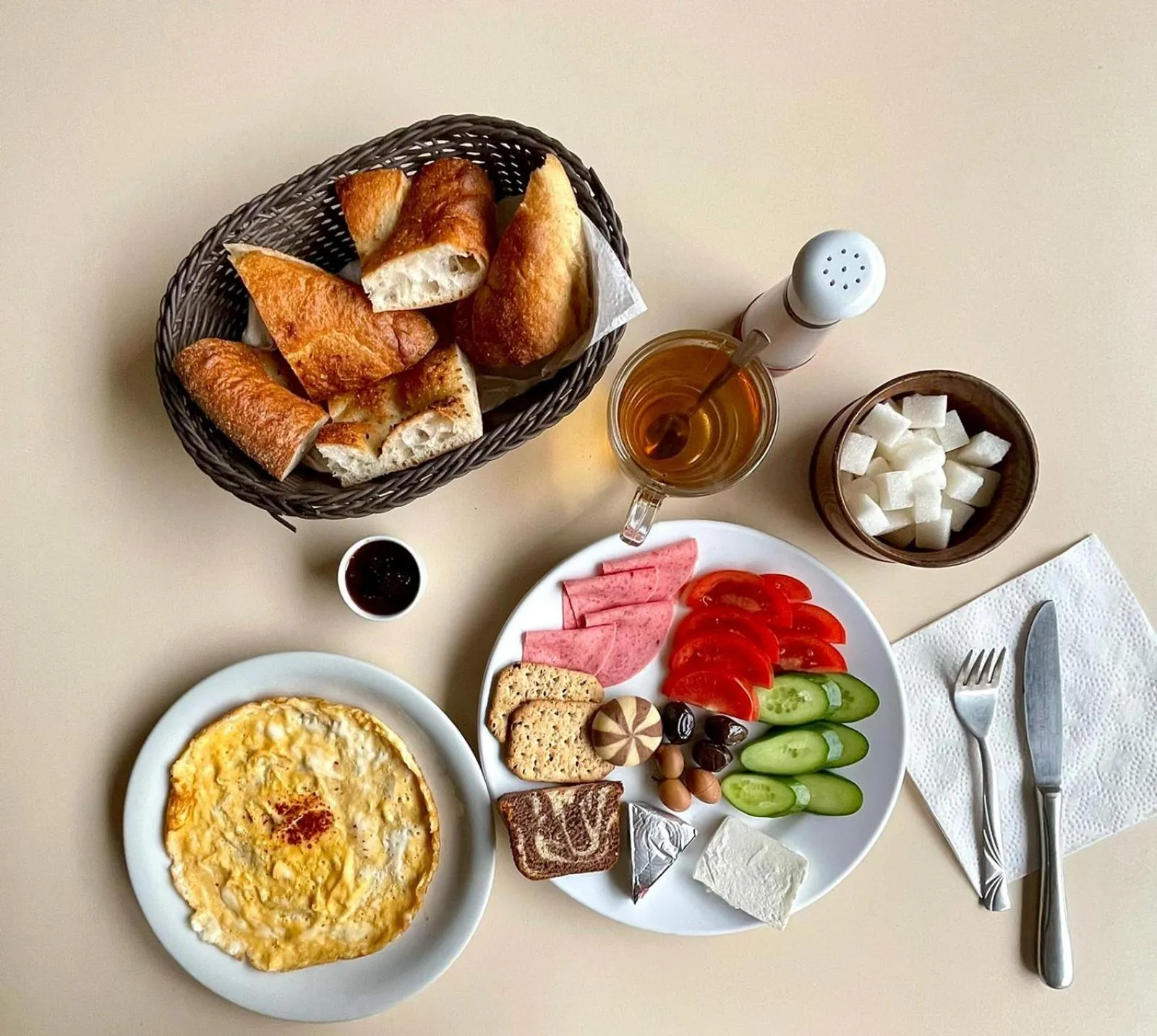 Breakfast in Second Home Suites