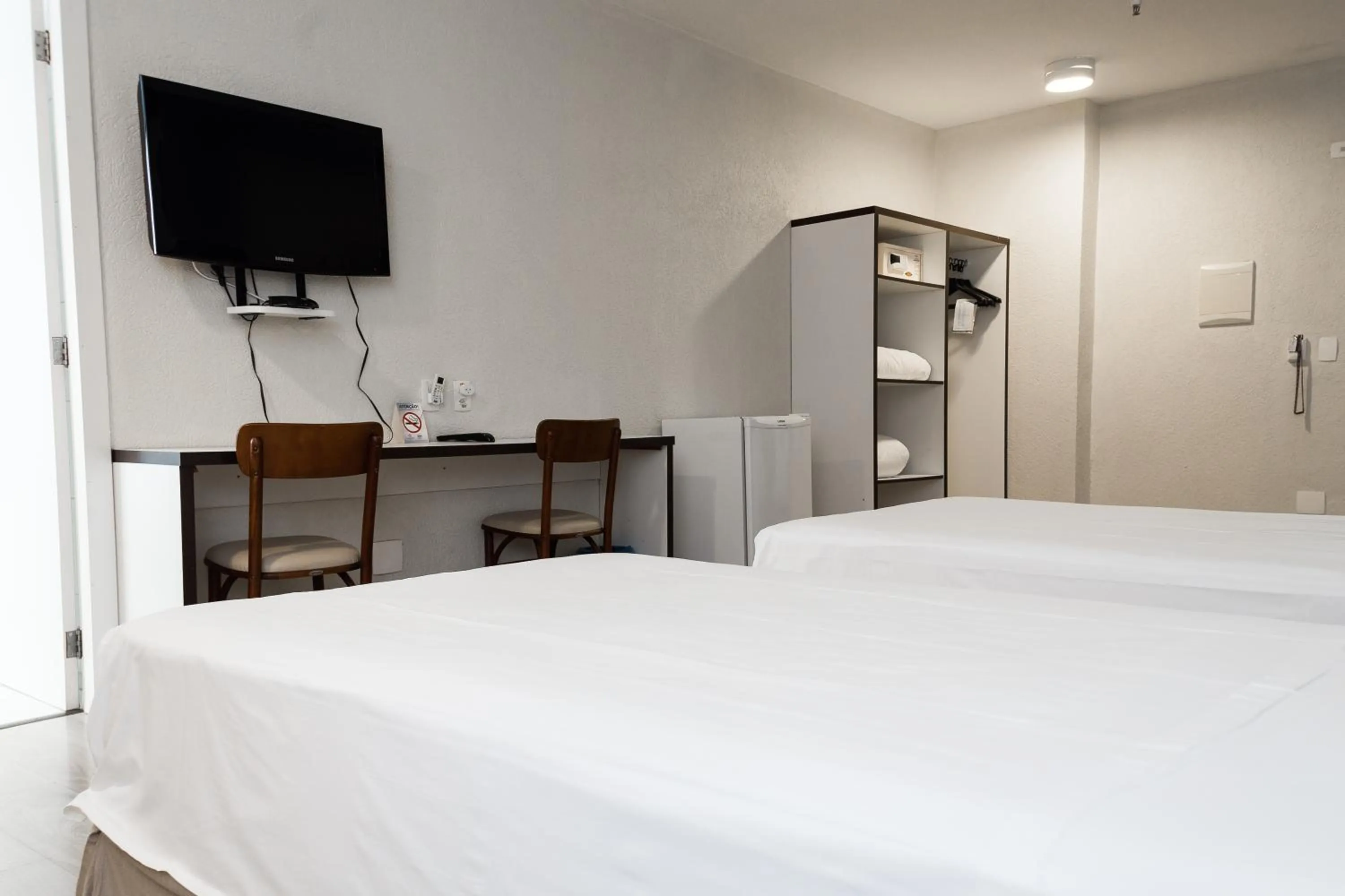 Bedroom, Bed in Master Express Moinhos de Vento