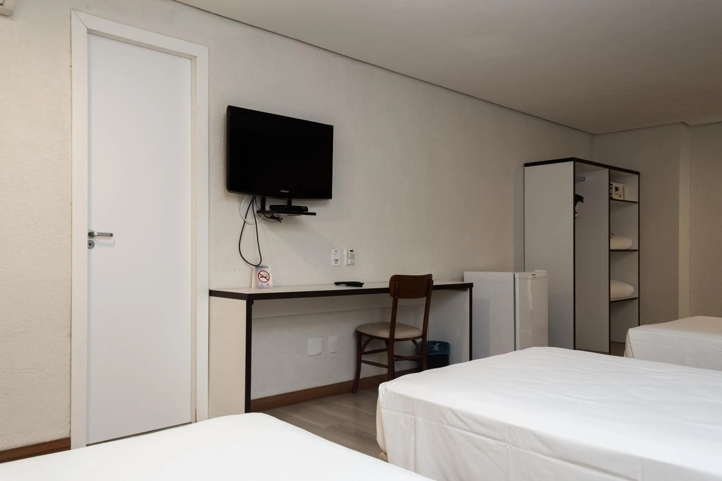 Bedroom, Bed in Master Express Moinhos de Vento