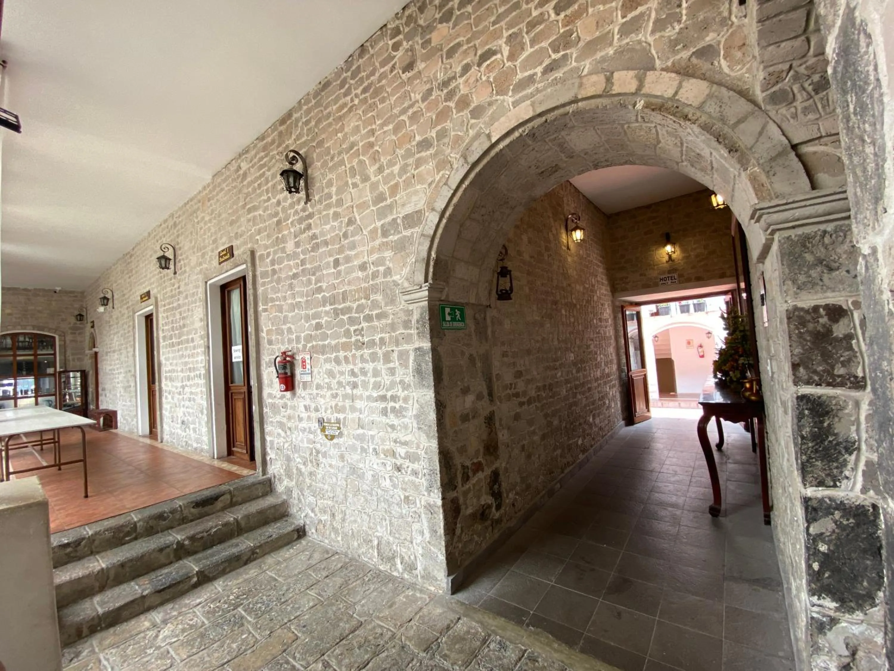 On site in Golden Rest Latacunga