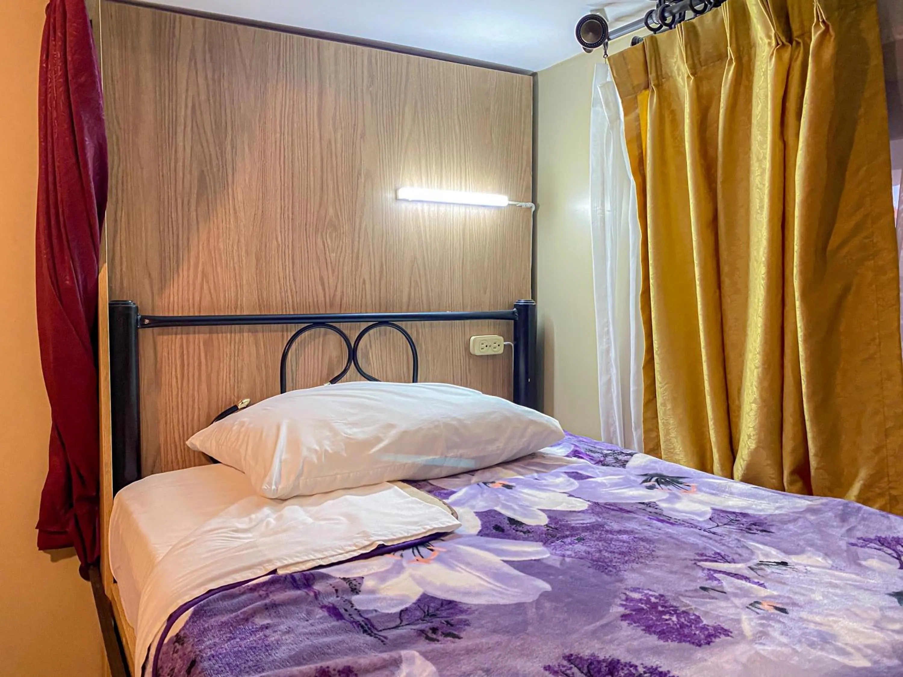 Bed in Golden Rest Latacunga