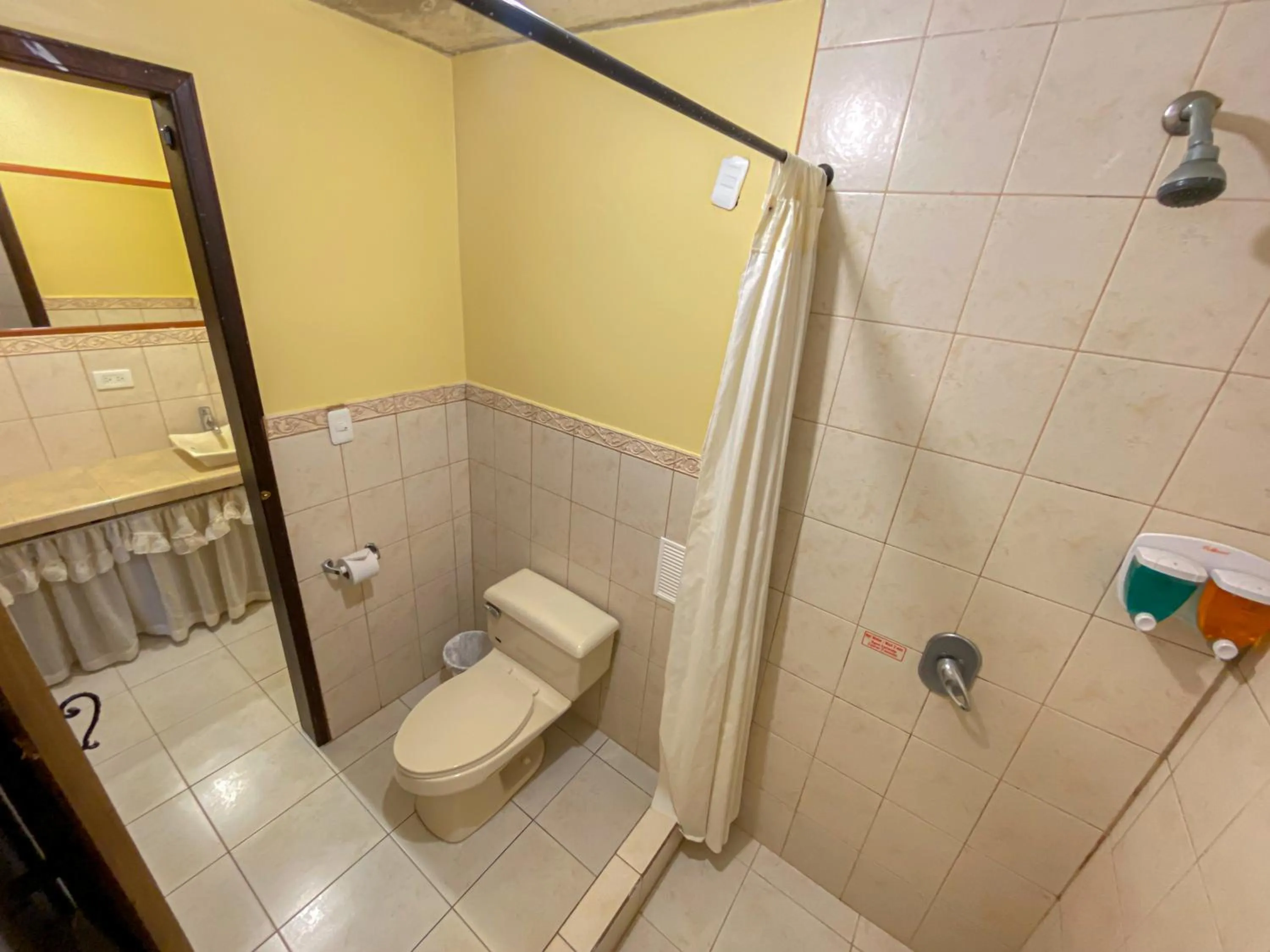 Bathroom in Golden Rest Latacunga