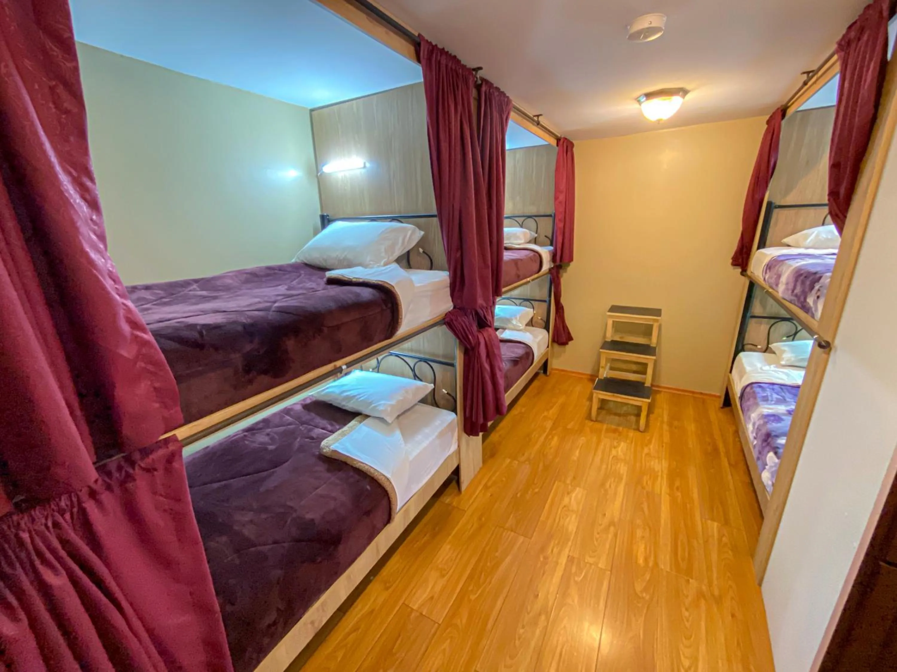 bunk bed, Bed in Golden Rest Latacunga