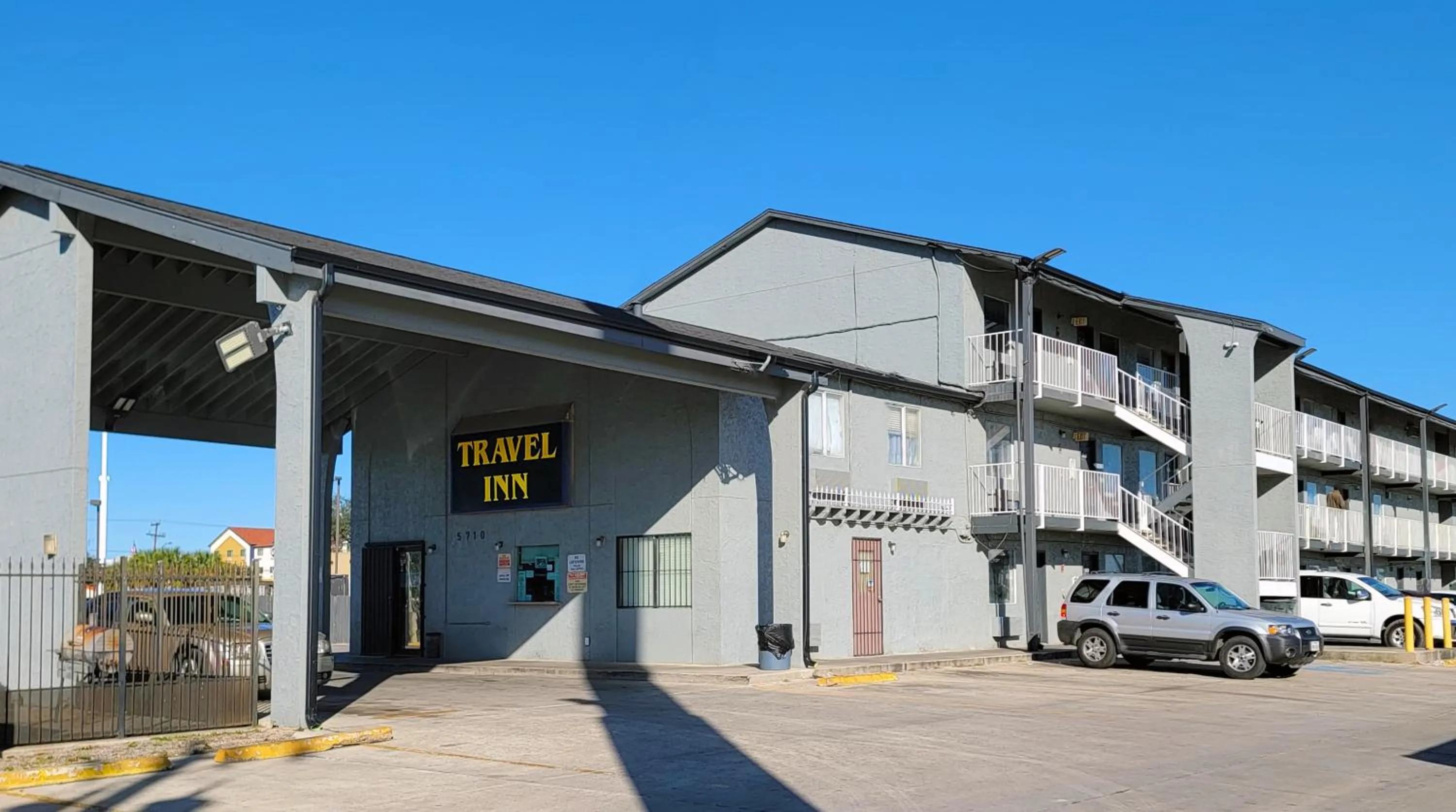 Property building in Travel Inn San Antonio