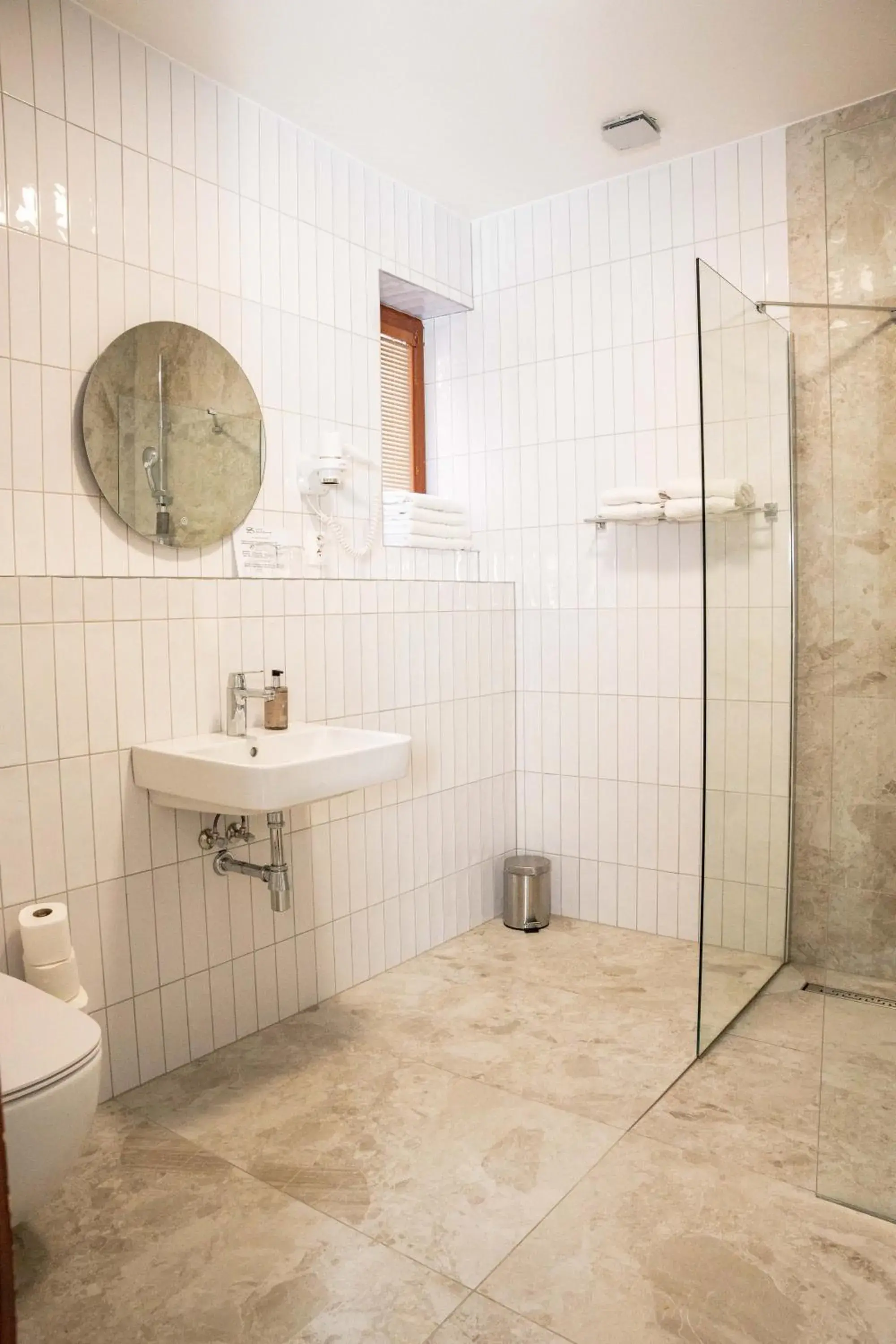 Apartment with Balcony - single occupancy in Hotel Sharingham Apartment with Balcony - single occupancy in Hotel Sharingham