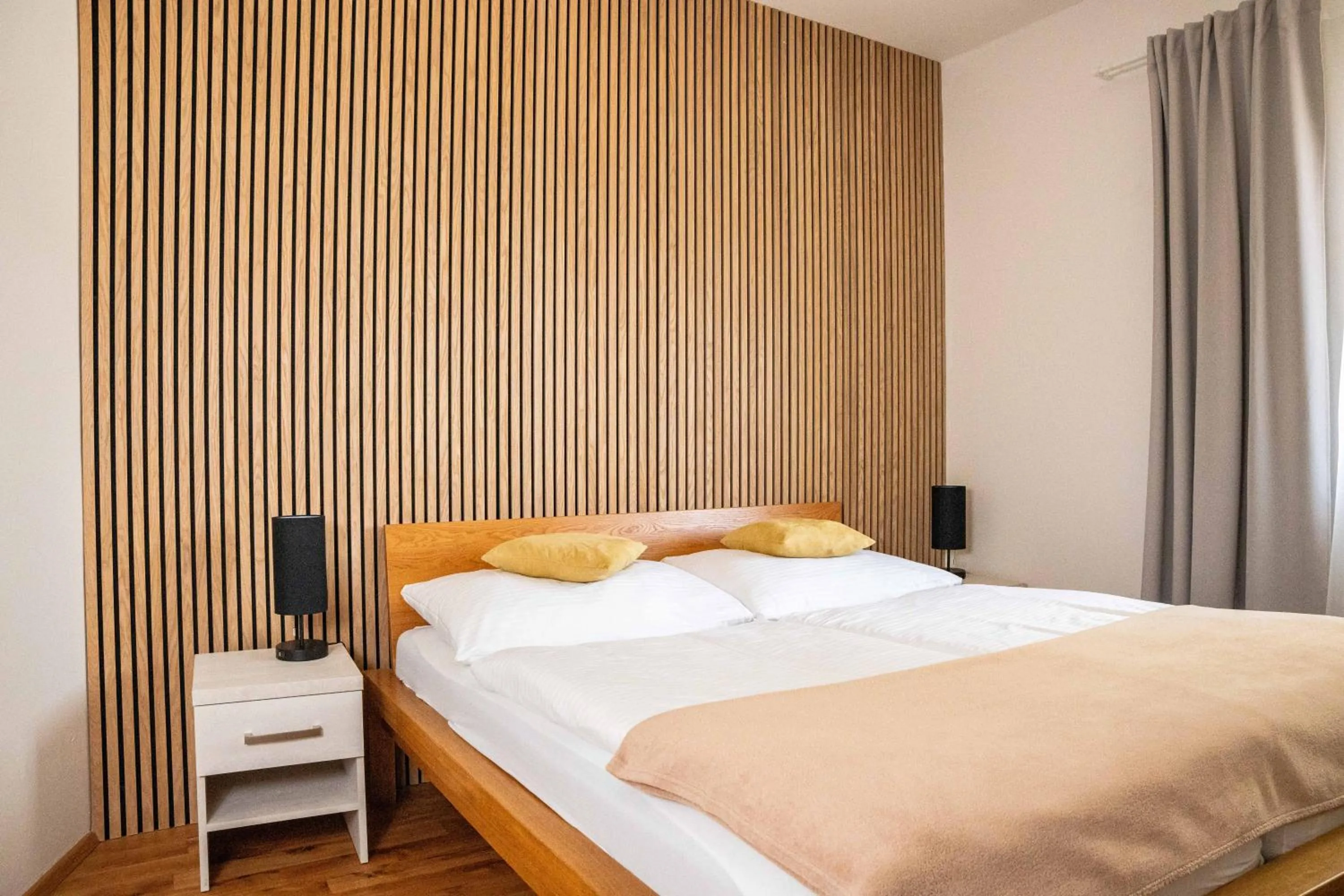 Bed in Hotel Sharingham