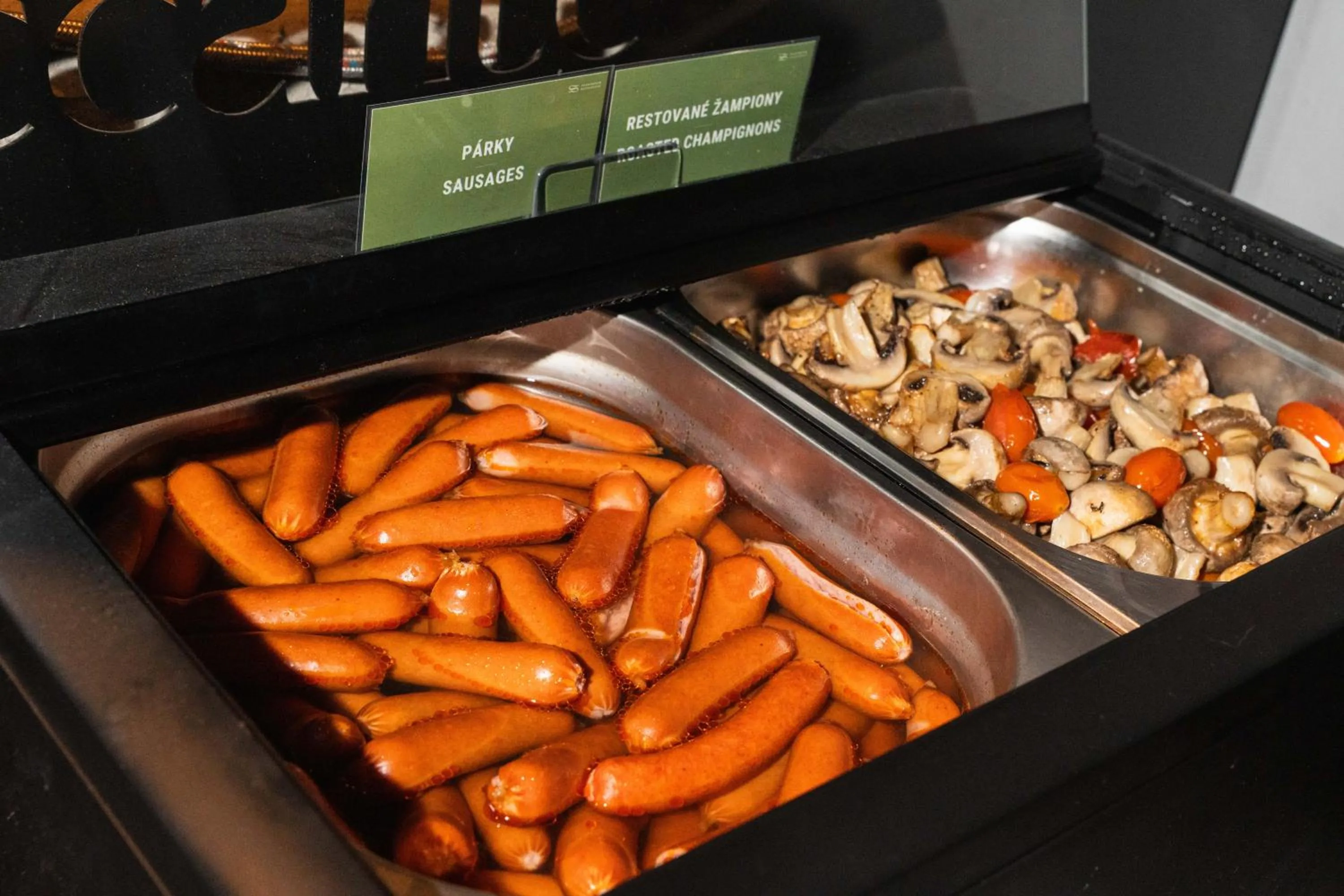 Breakfast in Hotel Sharingham