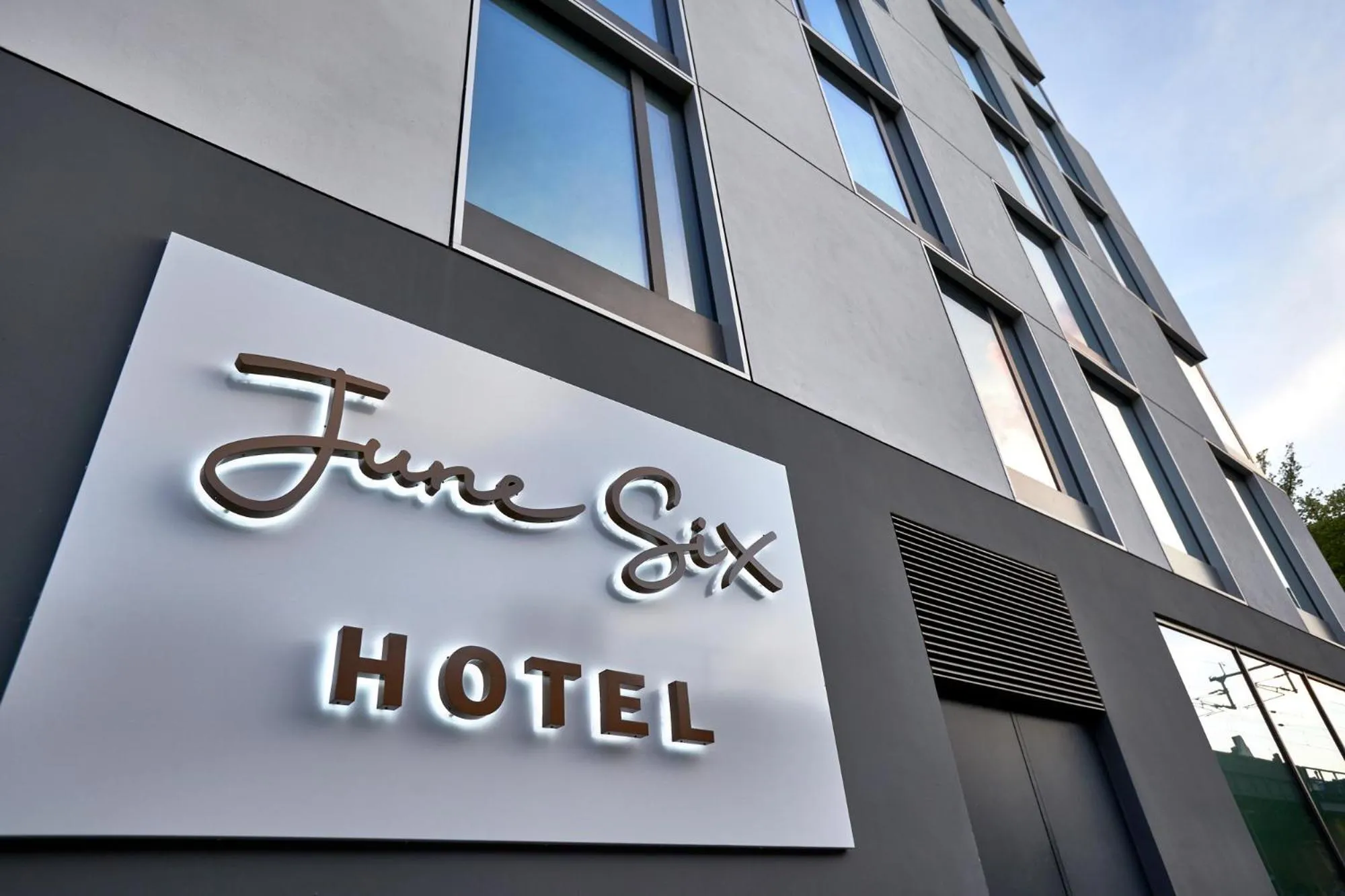 Property building in June Six Hotel Berlin City West