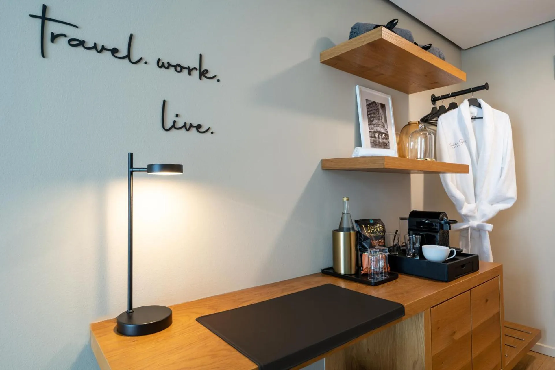 Coffee/tea facilities in June Six Hotel Berlin City West