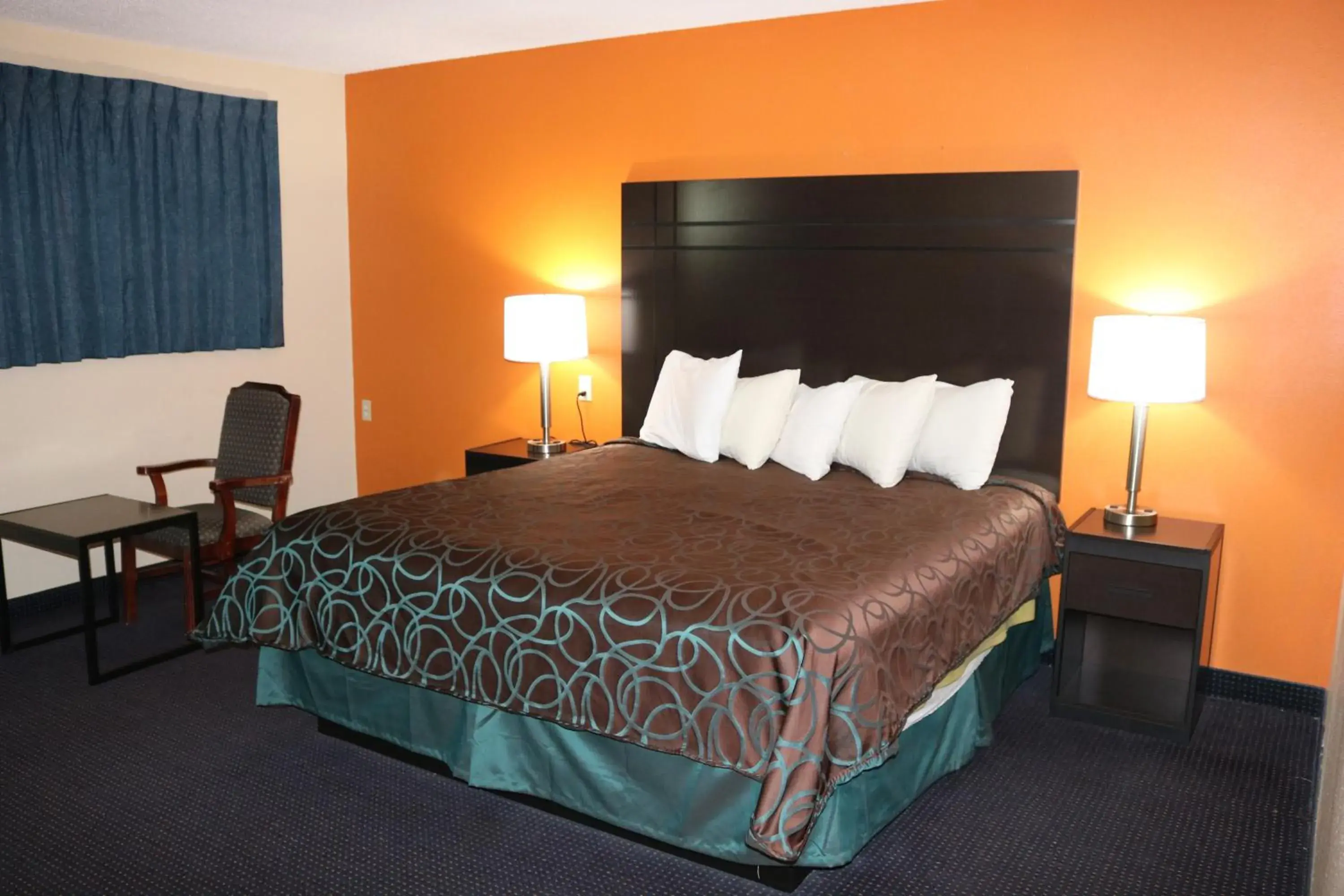 Bed in Americas Best Value Inn Giddings Bed in Americas Best Value Inn Giddings