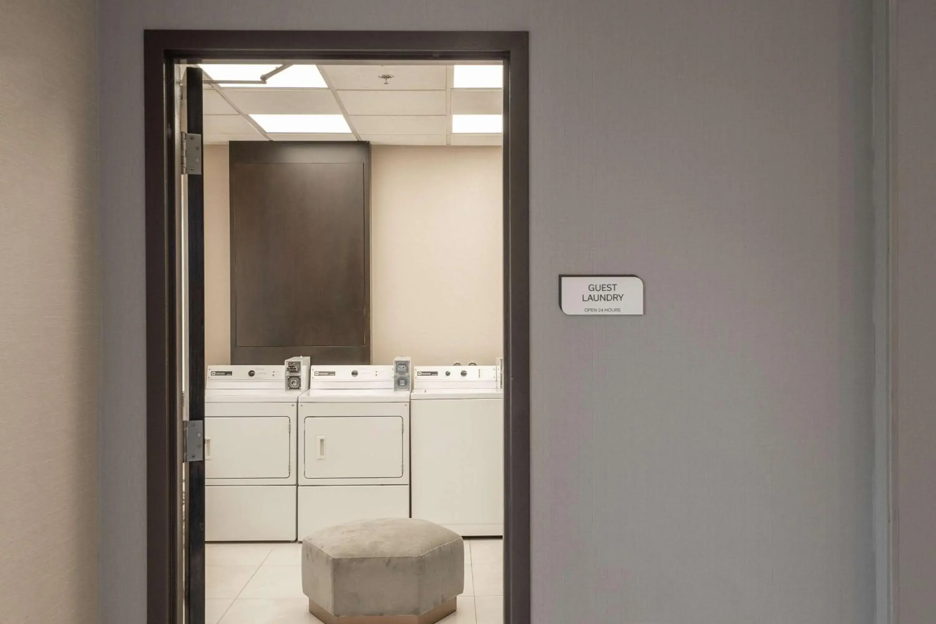 Property building in Hilton Garden Inn Toronto/Brampton Property building in Hilton Garden Inn Toronto/Brampton