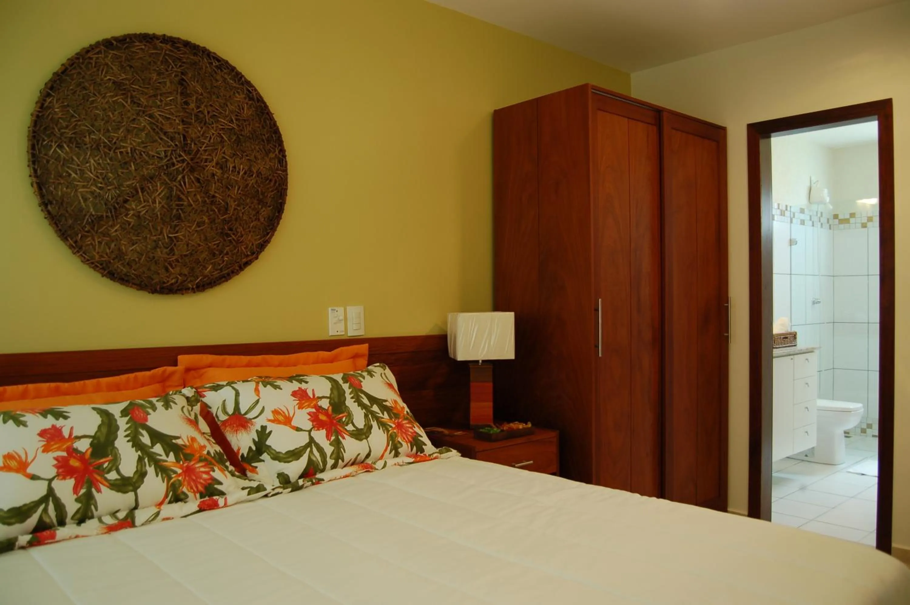 Shower, Bed in Pipa Park