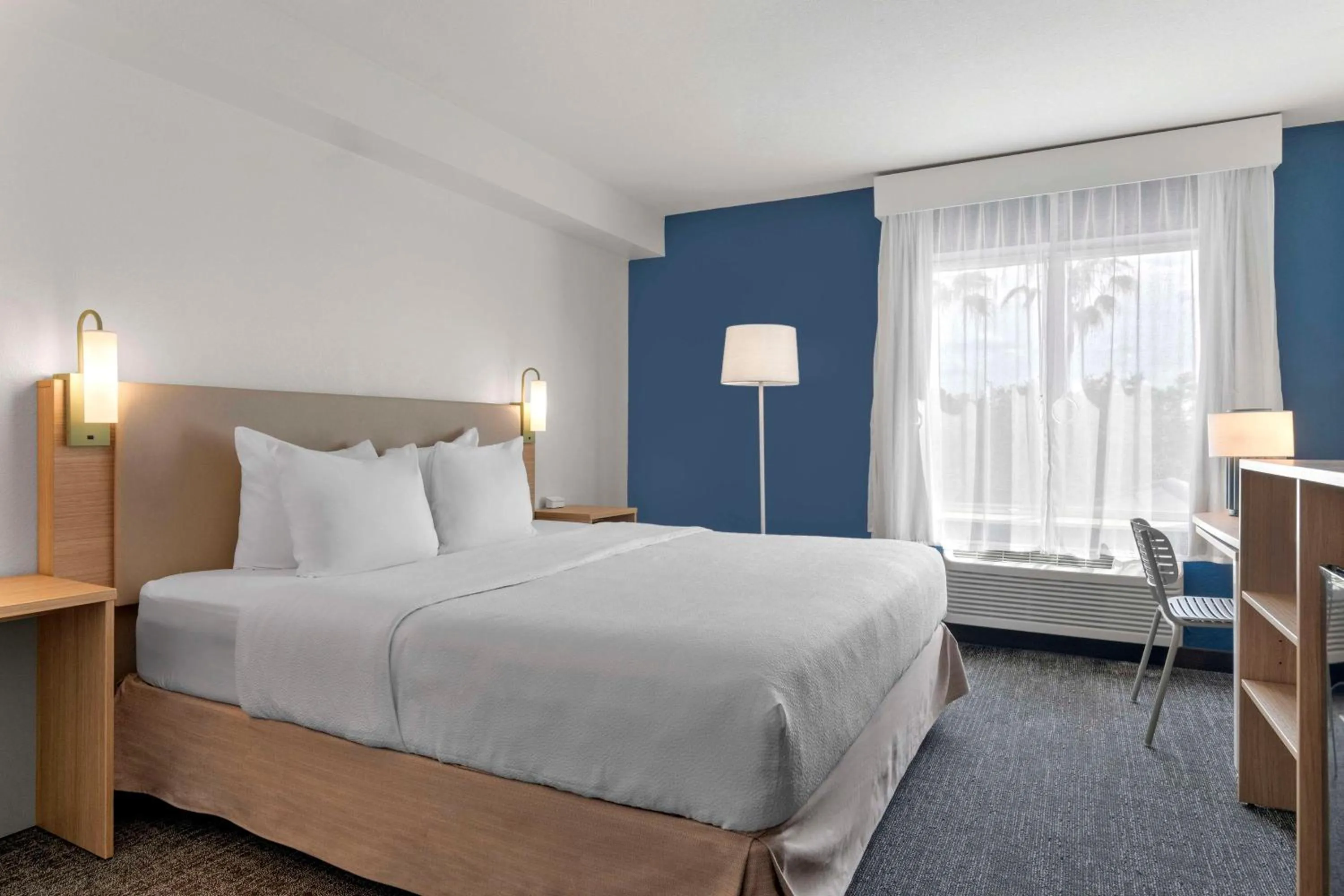 Bed in Spark by Hilton Orlando near SeaWorld