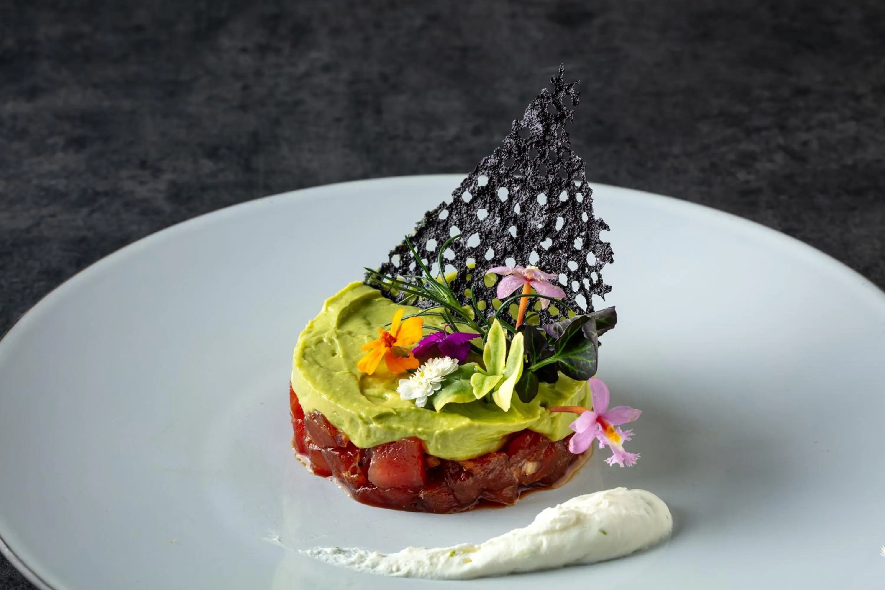 Restaurant/places to eat in The Waterfront Beach Resort, A Hilton Hotel