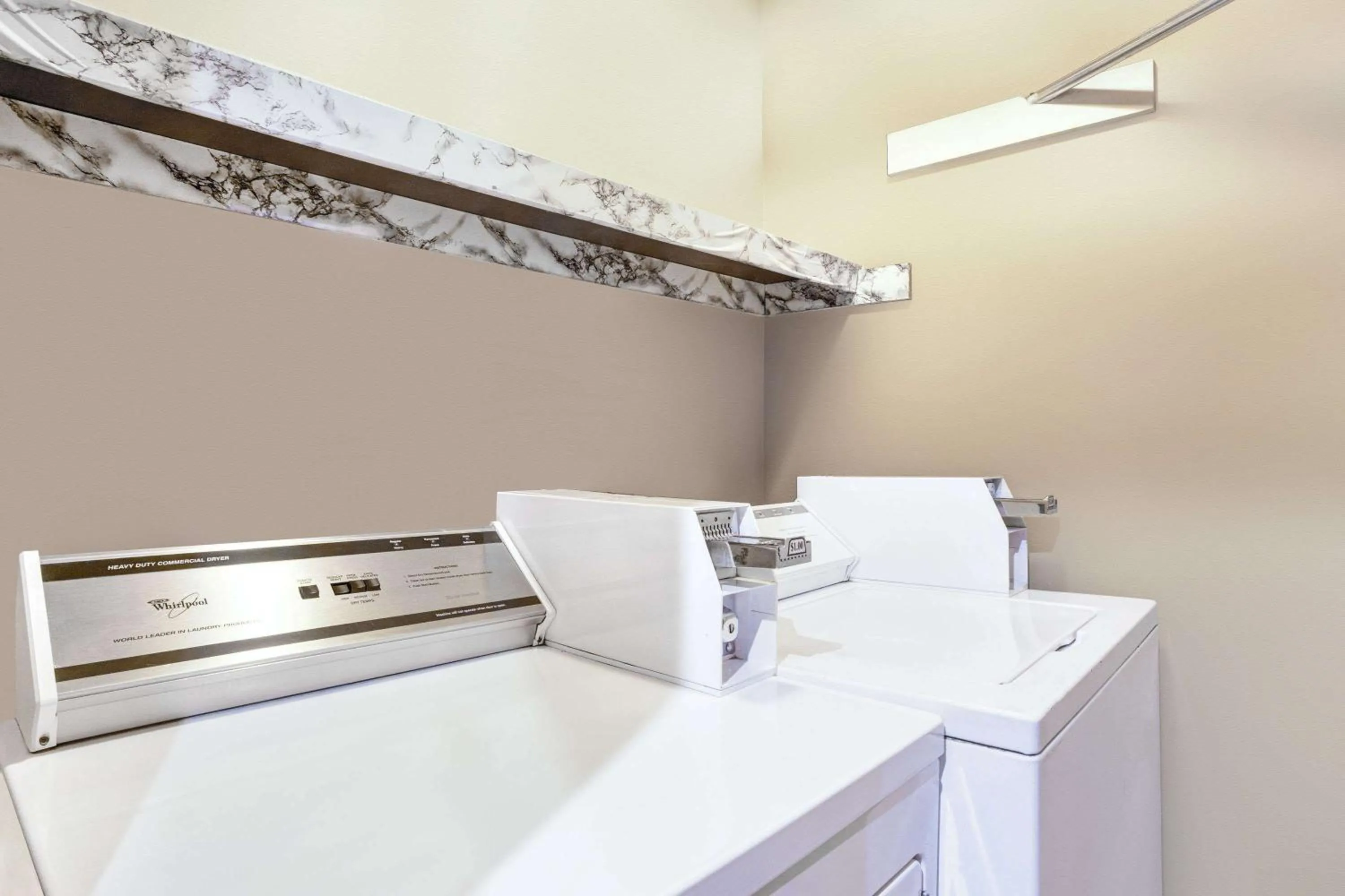 On site, Bed in Super 8 by Wyndham Albany