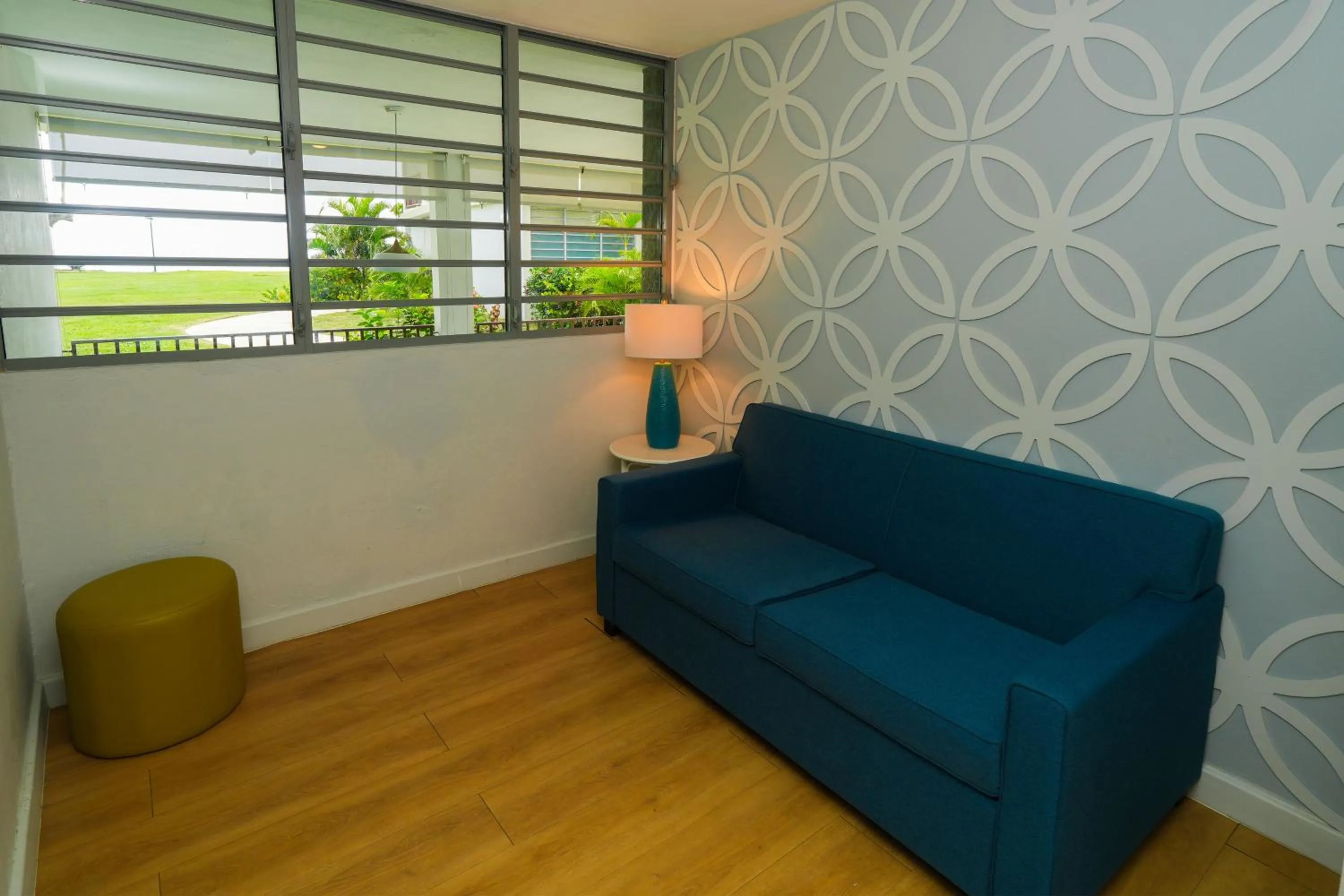 Living room in Rincon of the Seas Grand Caribbean Hotel