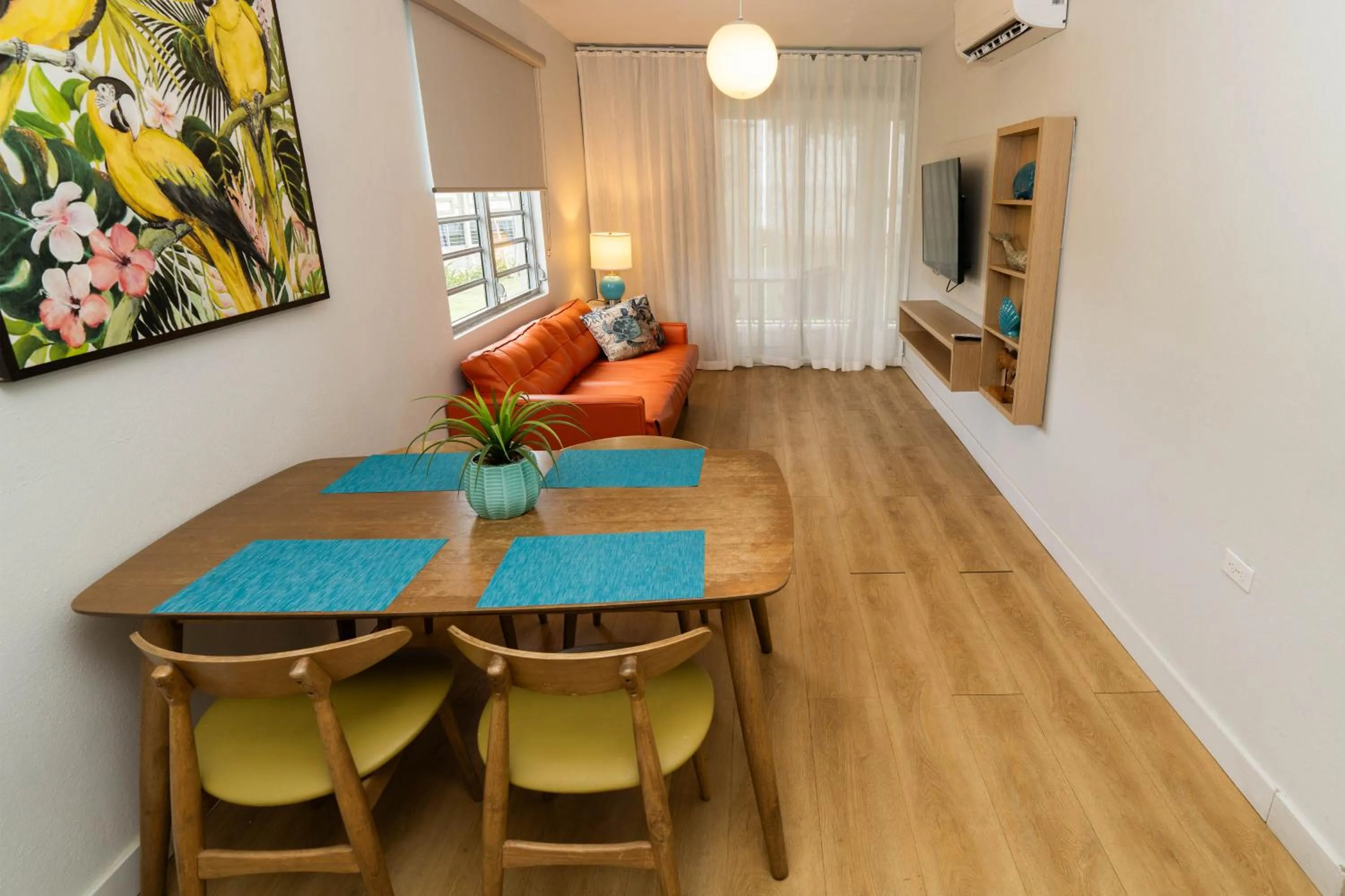 Living room in Rincon of the Seas Grand Caribbean Hotel