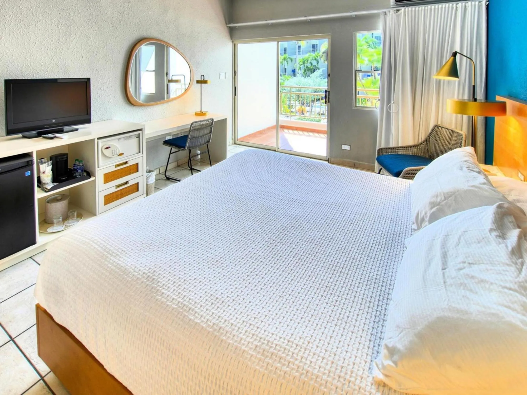 Bed in Rincon of the Seas Grand Caribbean Hotel