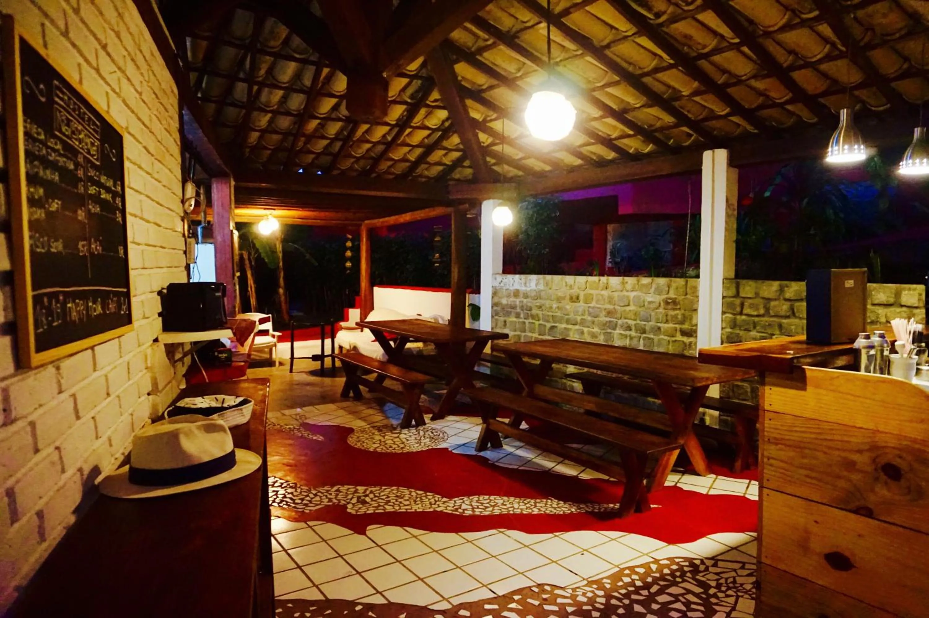 Lounge or bar in Novos Baianos Hostel e Pousada