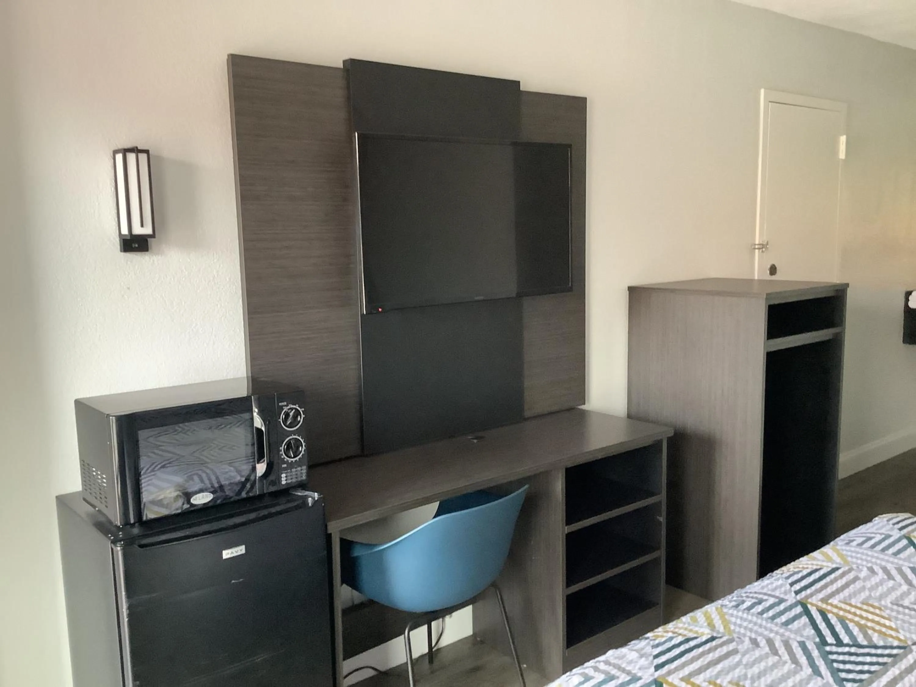 Bedroom, Bed in Motel 6-Memphis, TN - East