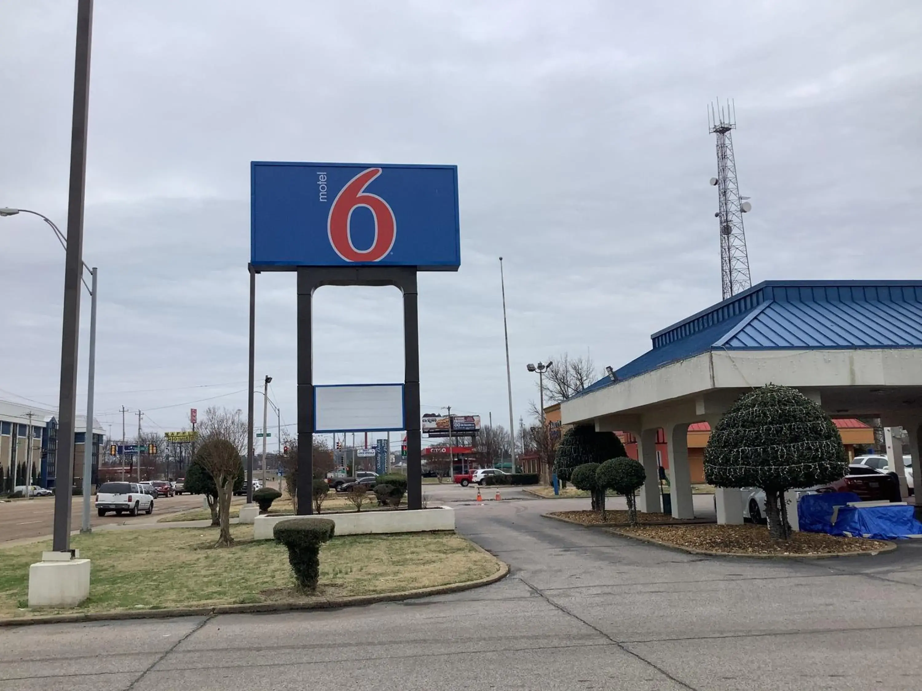 Property logo or sign, Property Building in Motel 6-Memphis, TN - East