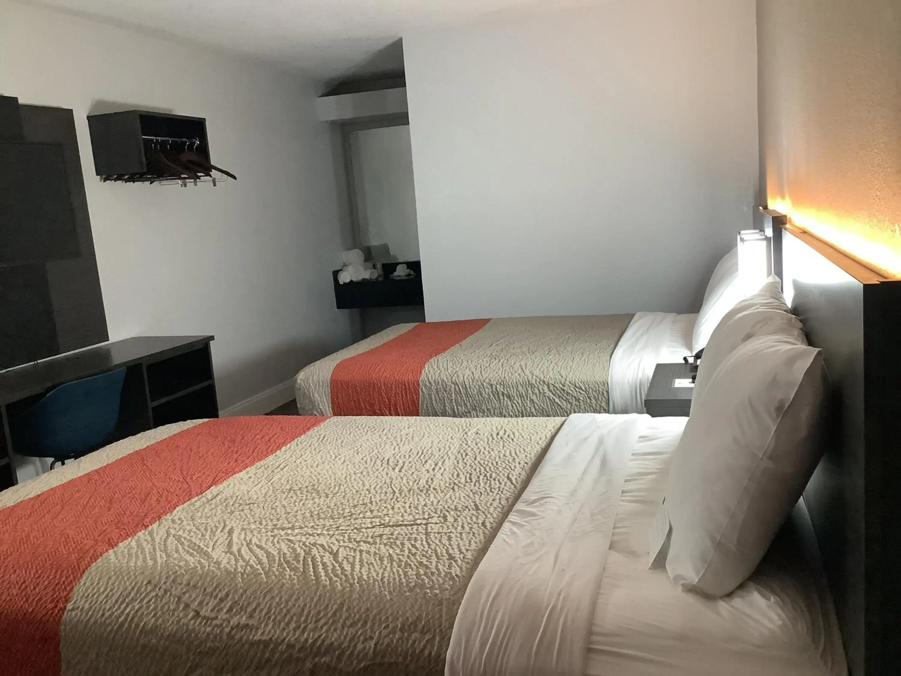 Bed in Motel 6-Memphis, TN - East