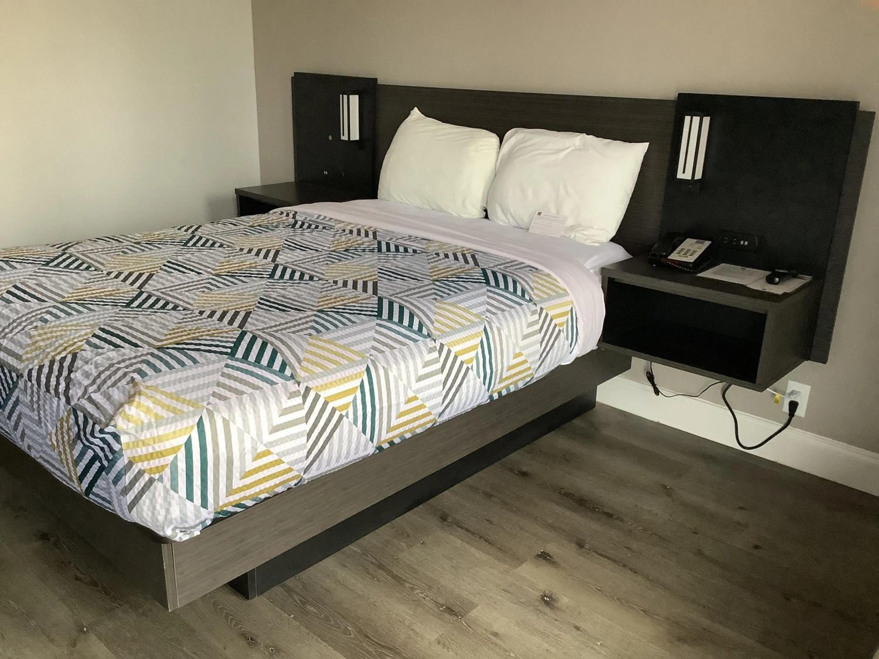 Bedroom, Bed in Motel 6-Memphis, TN - East