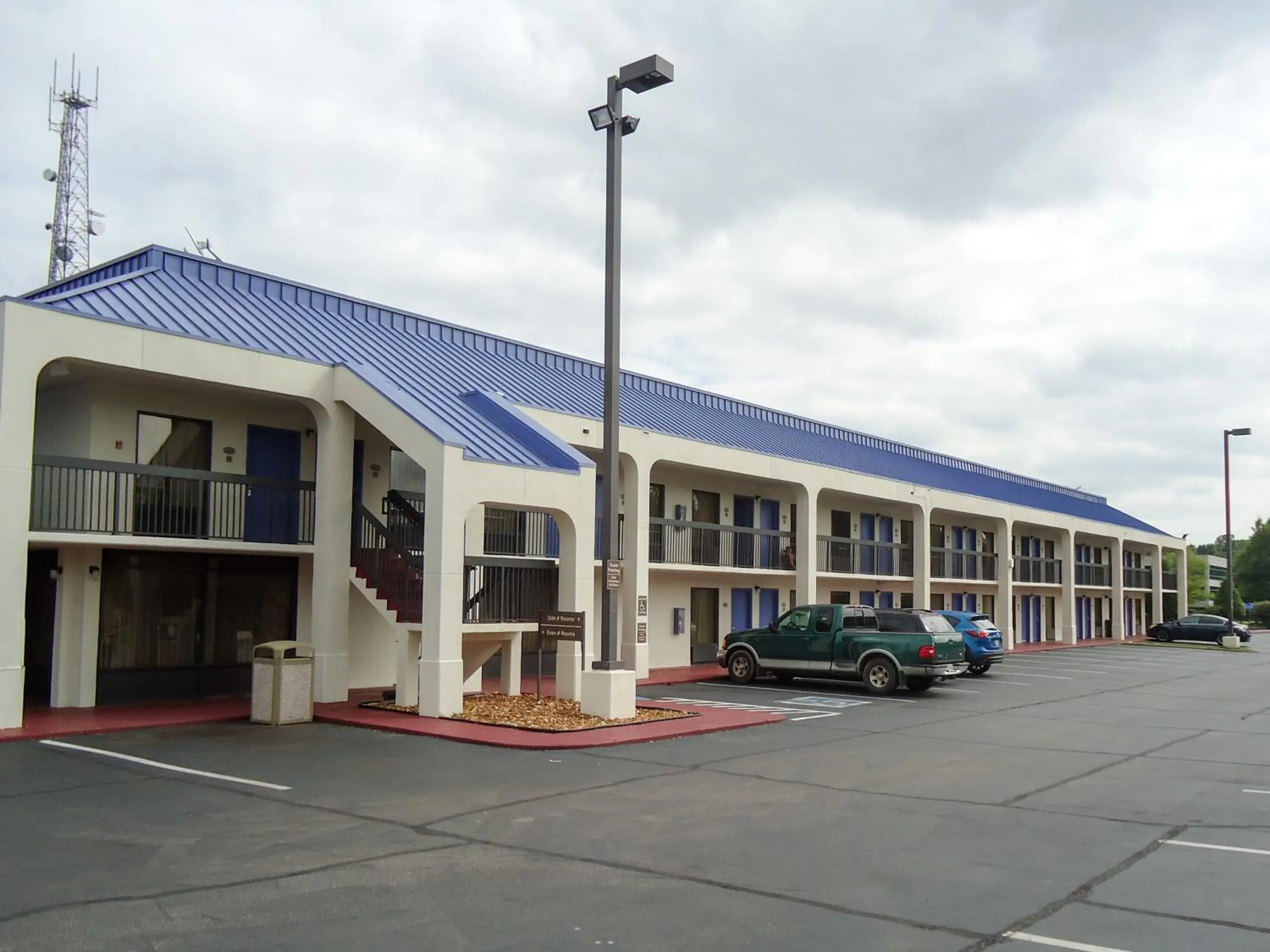 Property Building in Motel 6-Memphis, TN - East