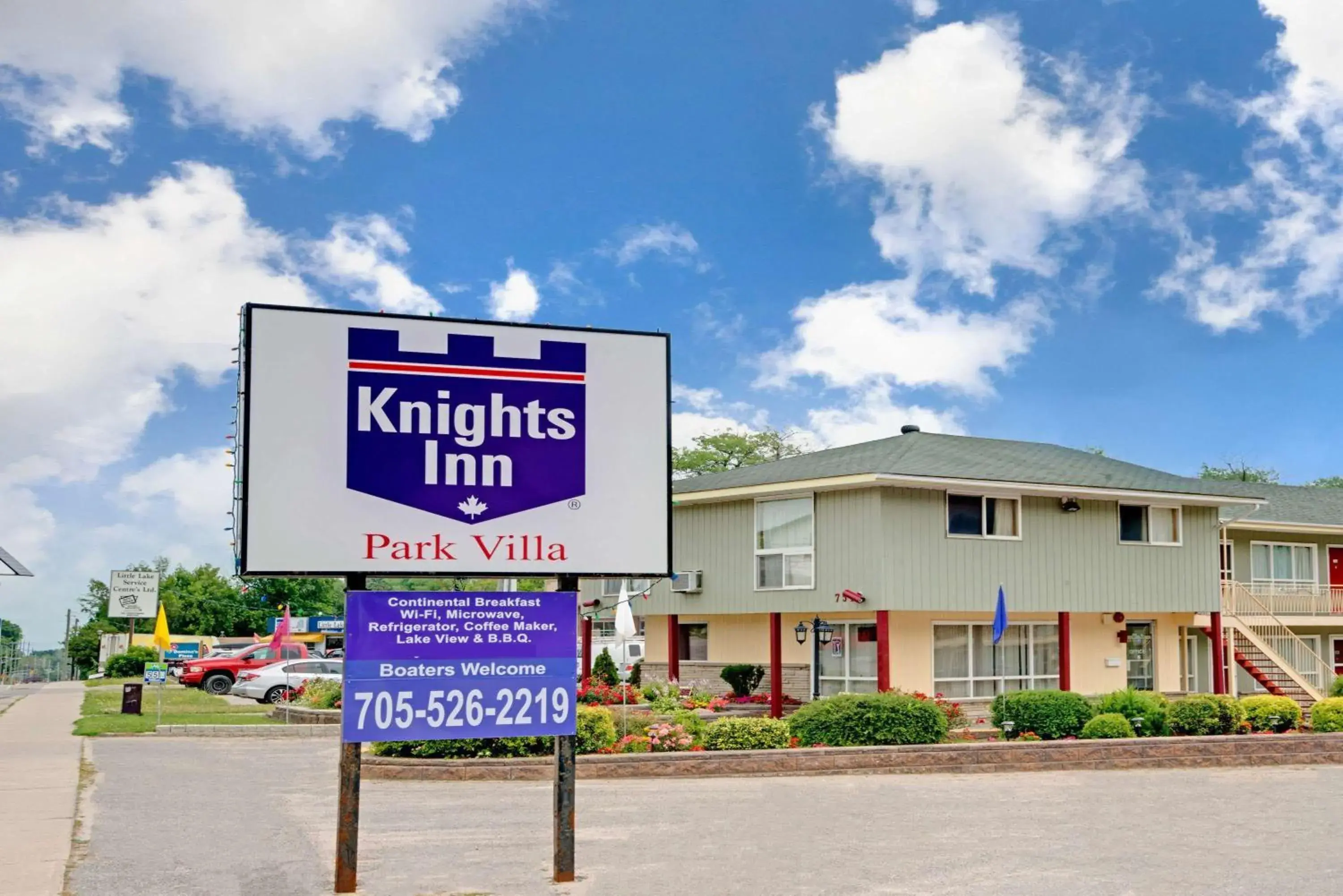Facade/entrance in Knights Inn - Park Villa Motel, Midland Facade/entrance in Knights Inn - Park Villa Motel, Midland