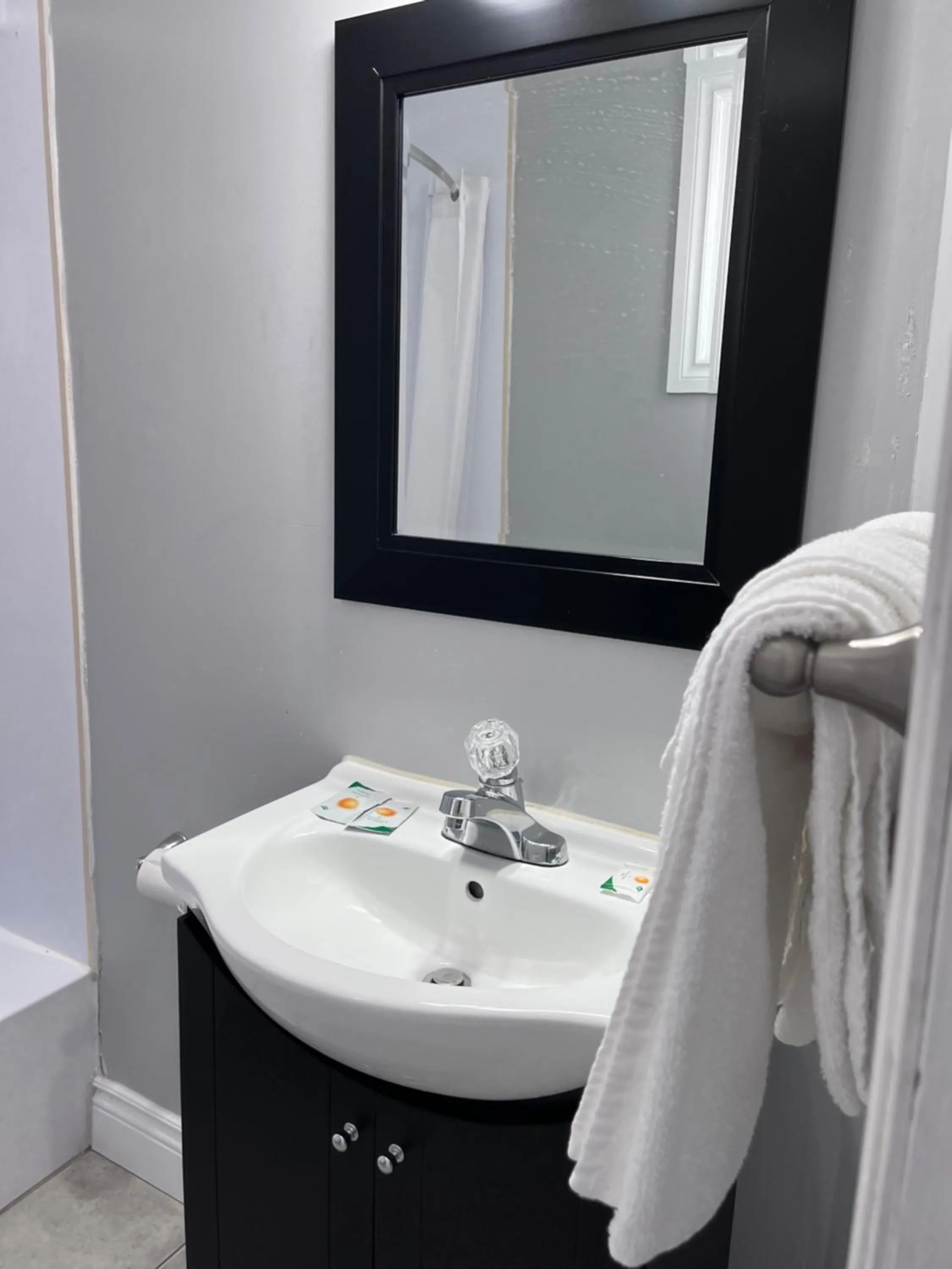 Knights Inn - Park Villa Motel, Midland