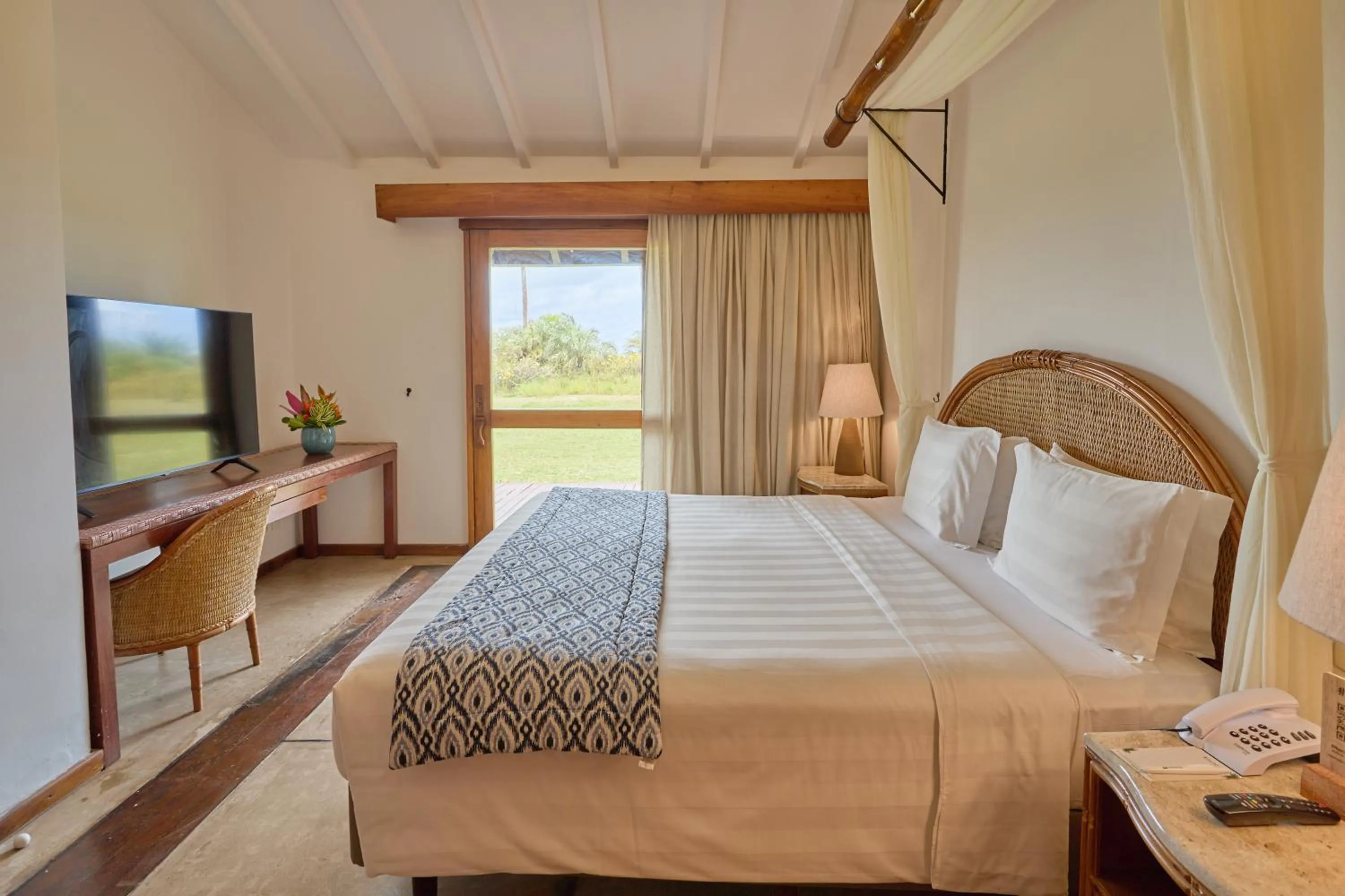 Communal lounge/ TV room, Bed in Transamerica Comandatuba - All Inclusive Resort