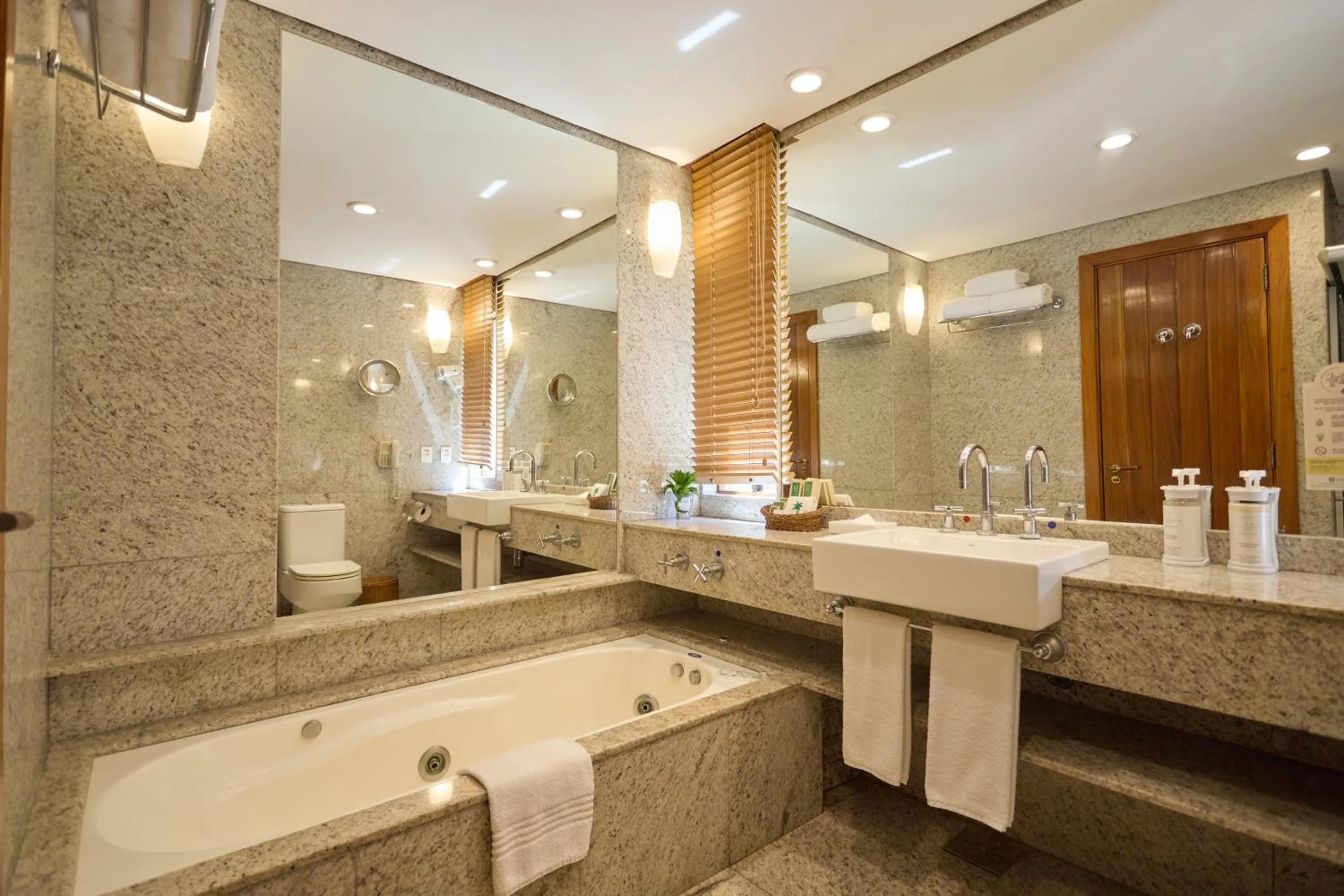 Bathroom in Transamerica Comandatuba - All Inclusive Resort