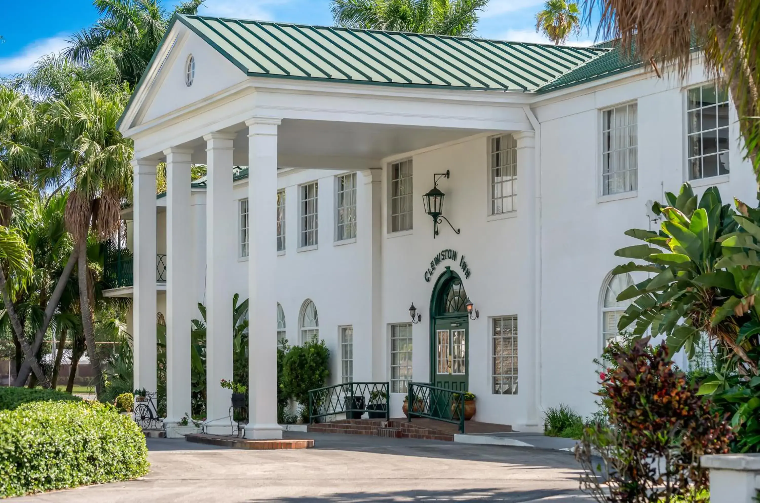 Property building in Americas Best Value Inn Historic Clewiston Inn Property building in Americas Best Value Inn Historic Clewiston Inn