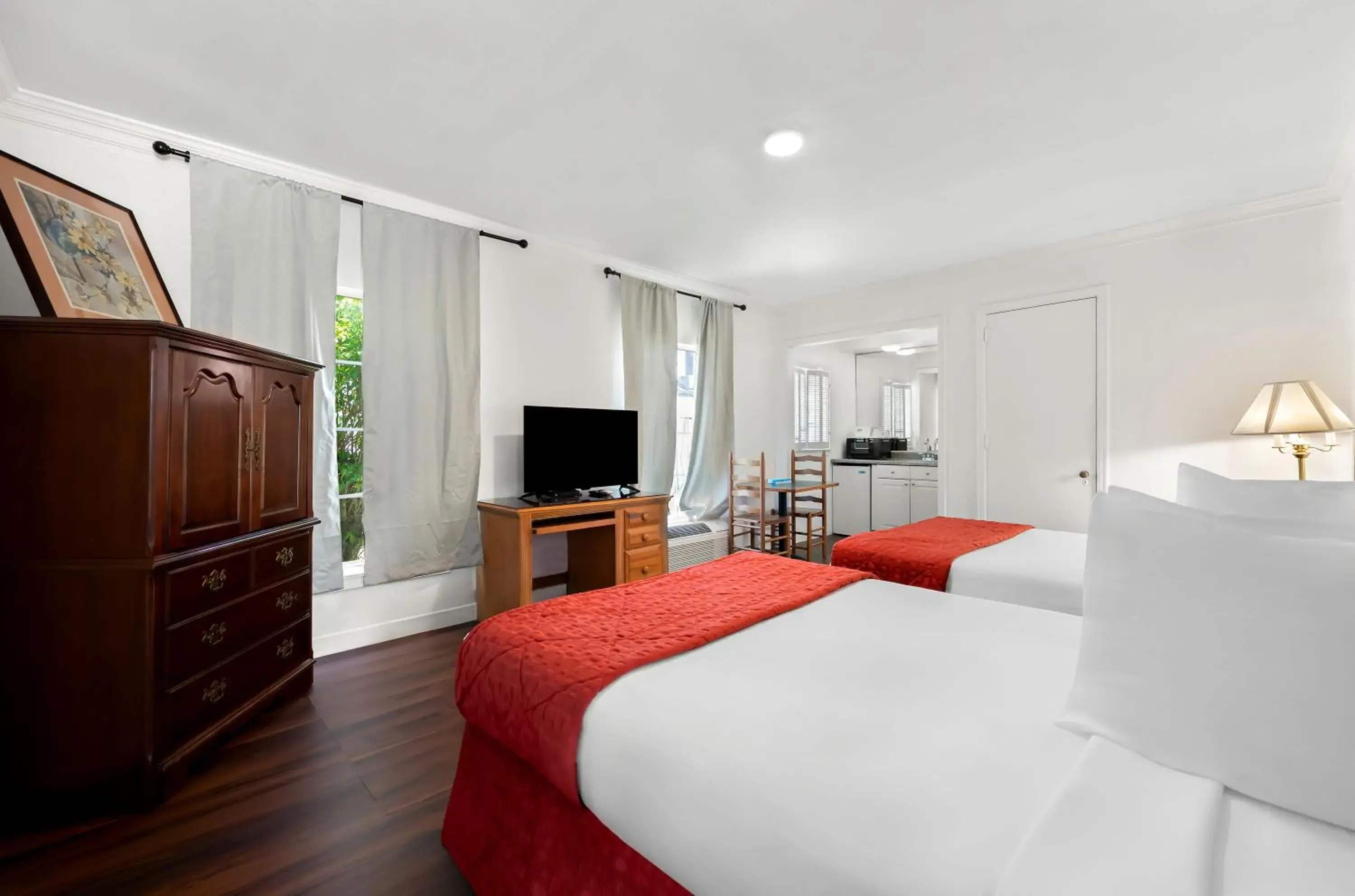 2 Double Beds Accessible Kitchenette Non Smoking in Americas Best Value Inn Historic Clewiston Inn 2 Double Beds Accessible Kitchenette Non Smoking in Americas Best Value Inn Historic Clewiston Inn