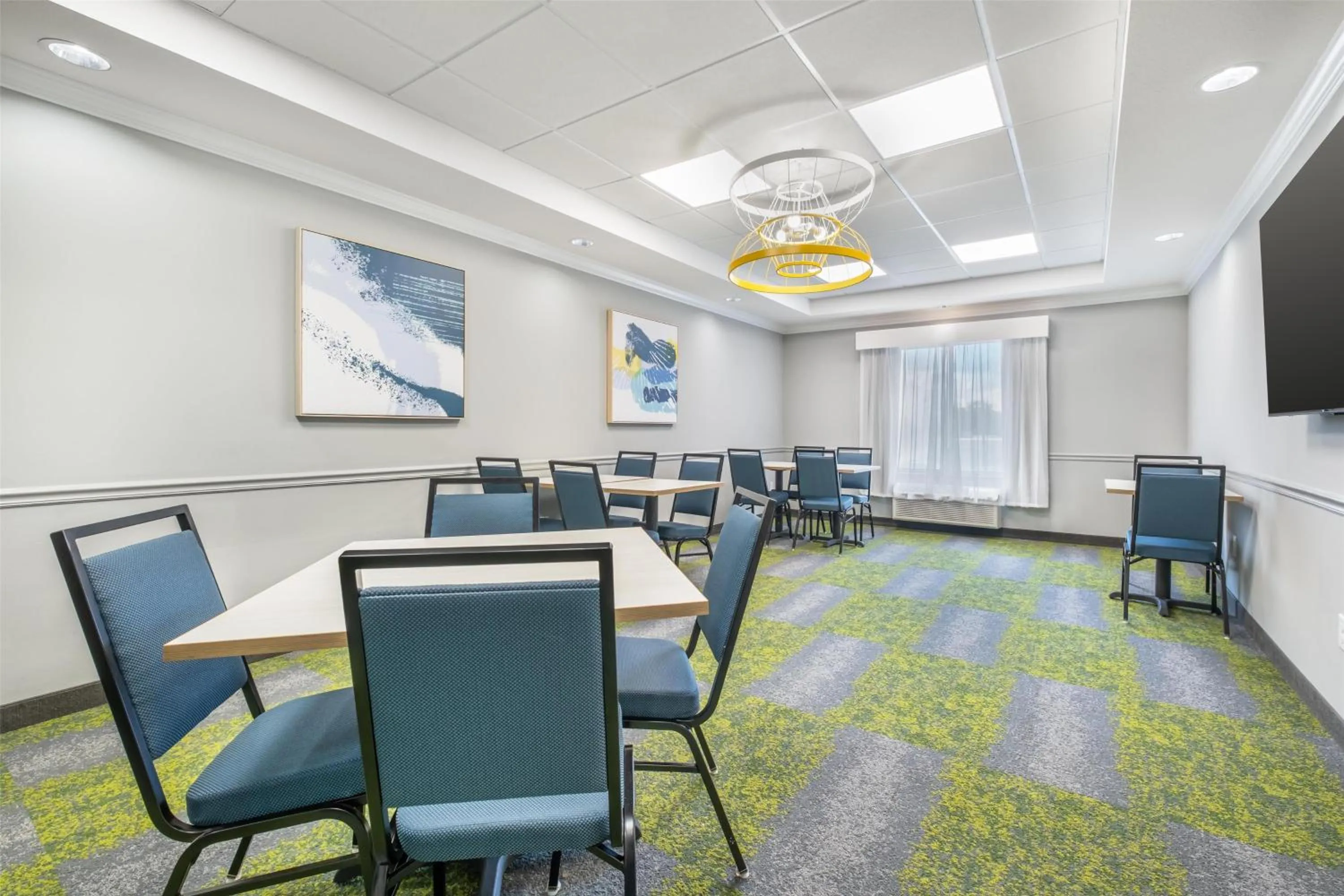 Meeting/conference room in Spark by Hilton Shepherdsville Louisville South