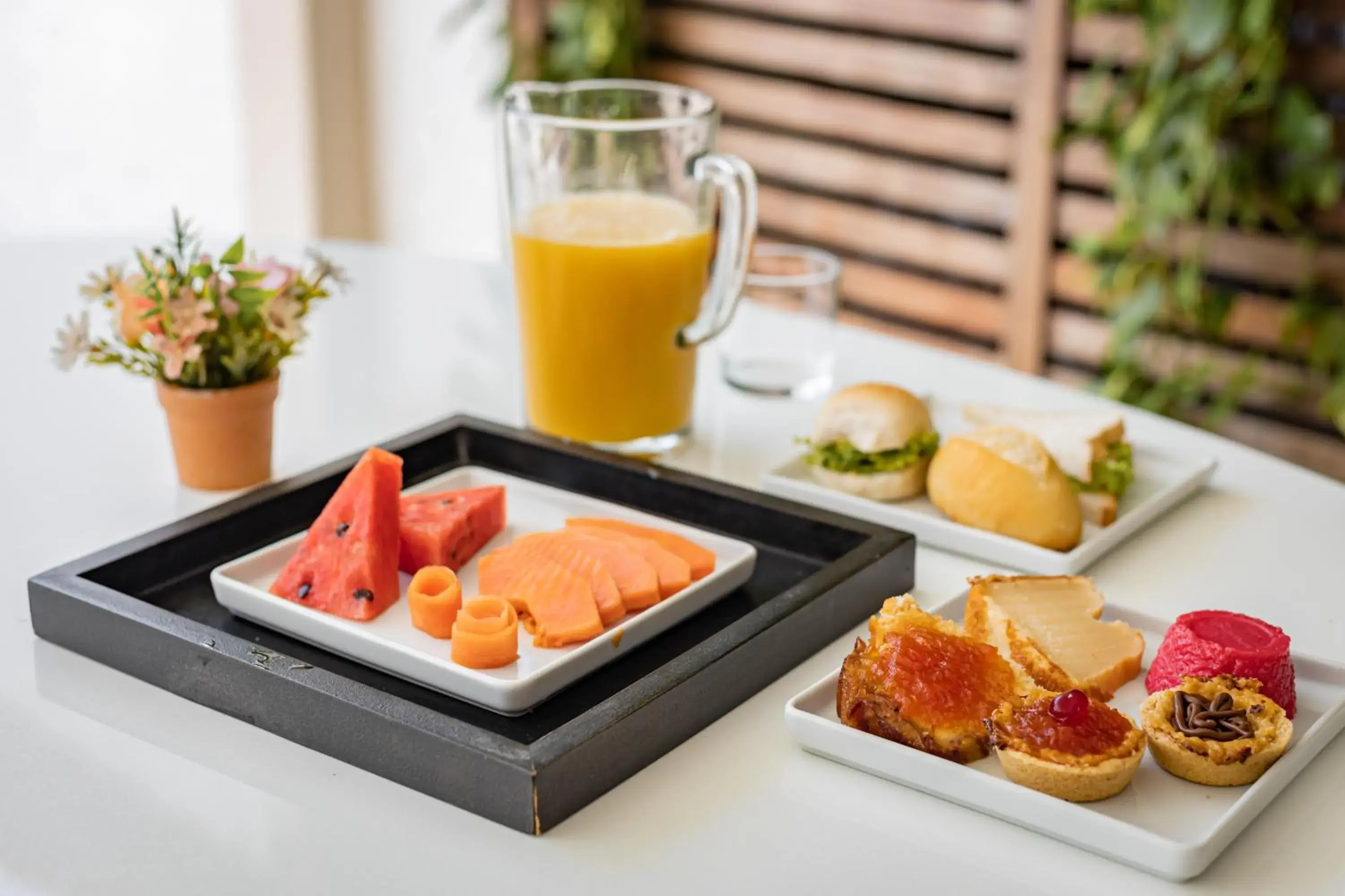 Breakfast in Valencia Hotel Natal Breakfast in Valencia Hotel Natal