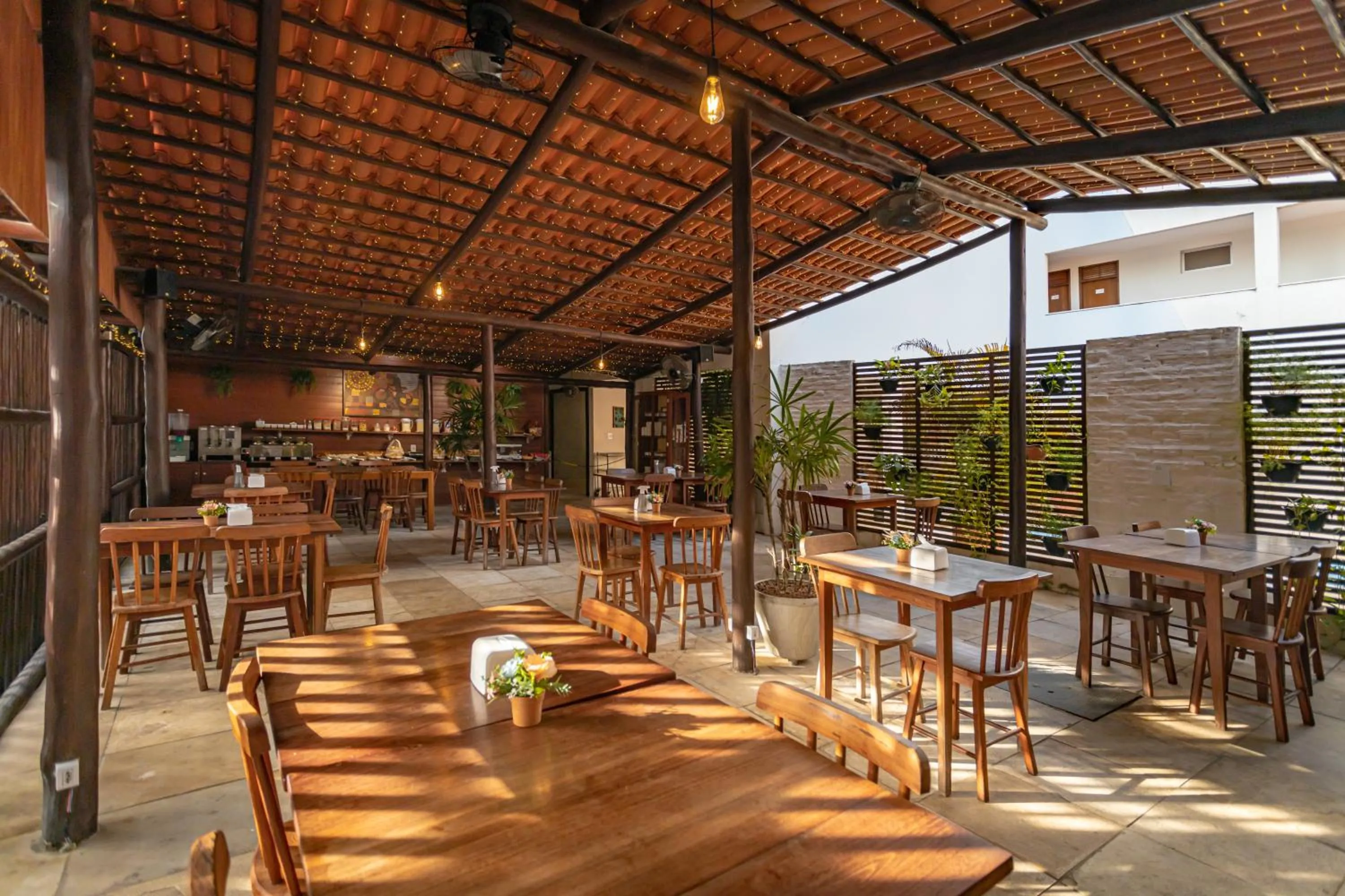 Restaurant/places to eat in Valencia Hotel Natal