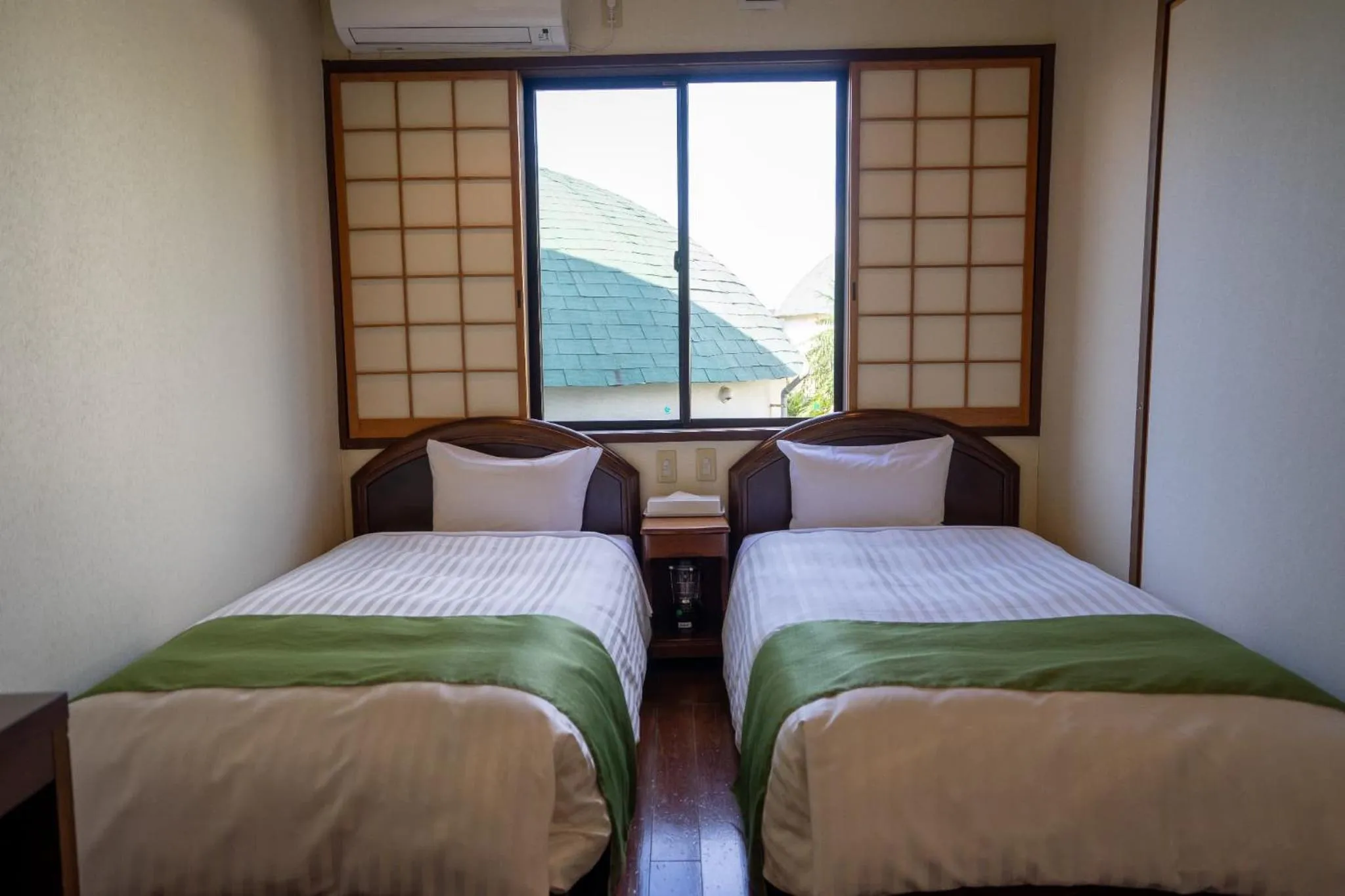 Photo of the whole room, Bed in Jomon no Yado Manten