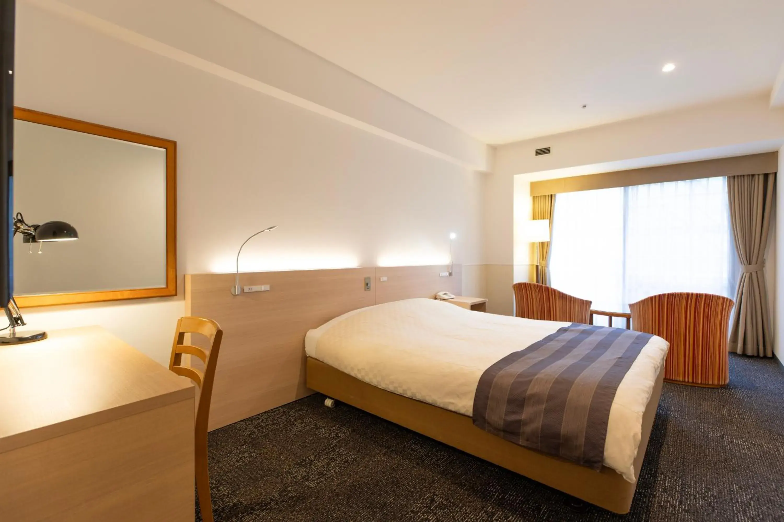 Double Room (2F-3F) with Mt.Fuji View - single occupancy - Non-Smoking in Hotel Regina Kawaguchiko Double Room (2F-3F) with Mt.Fuji View - single occupancy - Non-Smoking in Hotel Regina Kawaguchiko