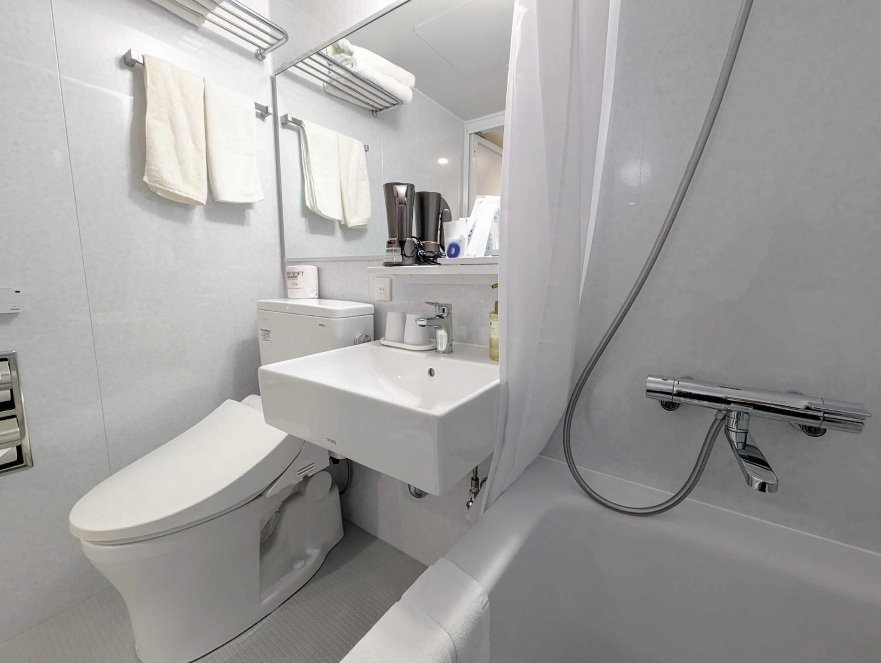 Bathroom in Hotel Regina Kawaguchiko