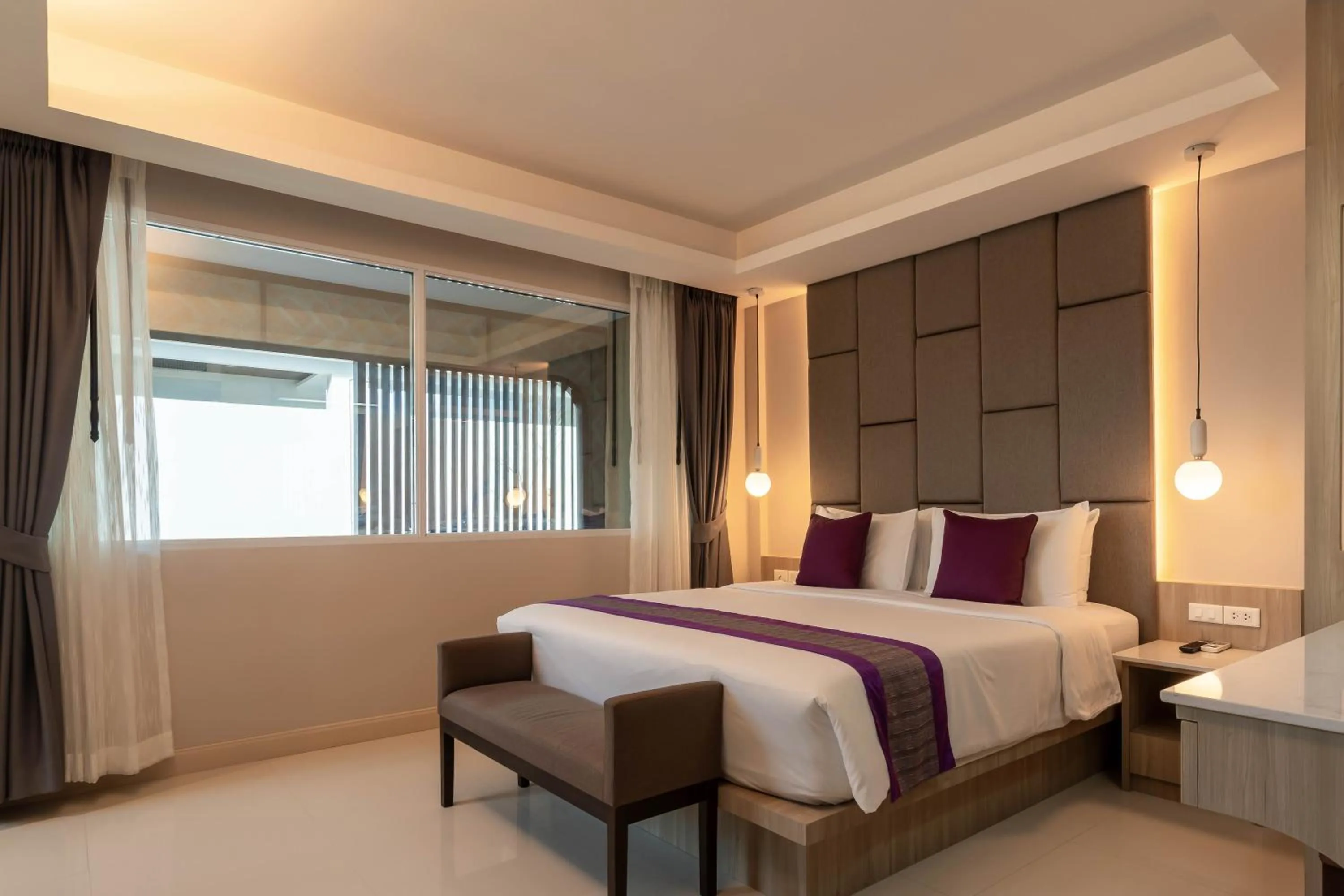 Bedroom, Bed in The L Resort, Krabi